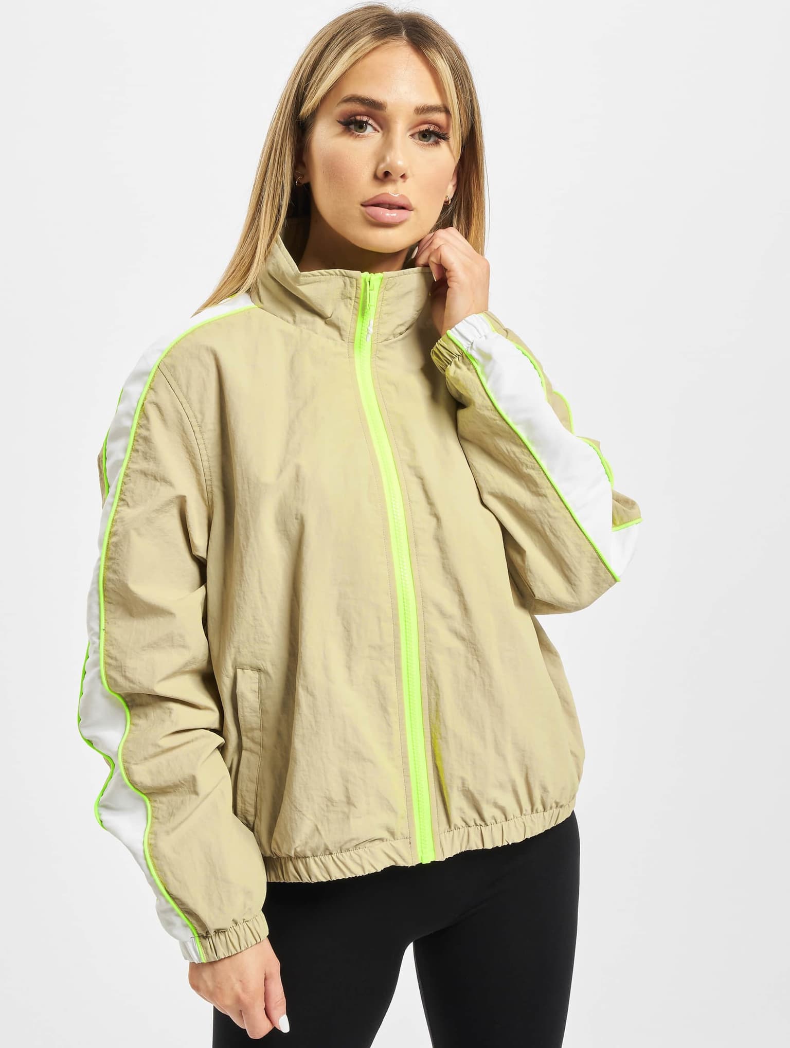 Urban Classics Ladies Short Piped Track Jacket – Bild 3