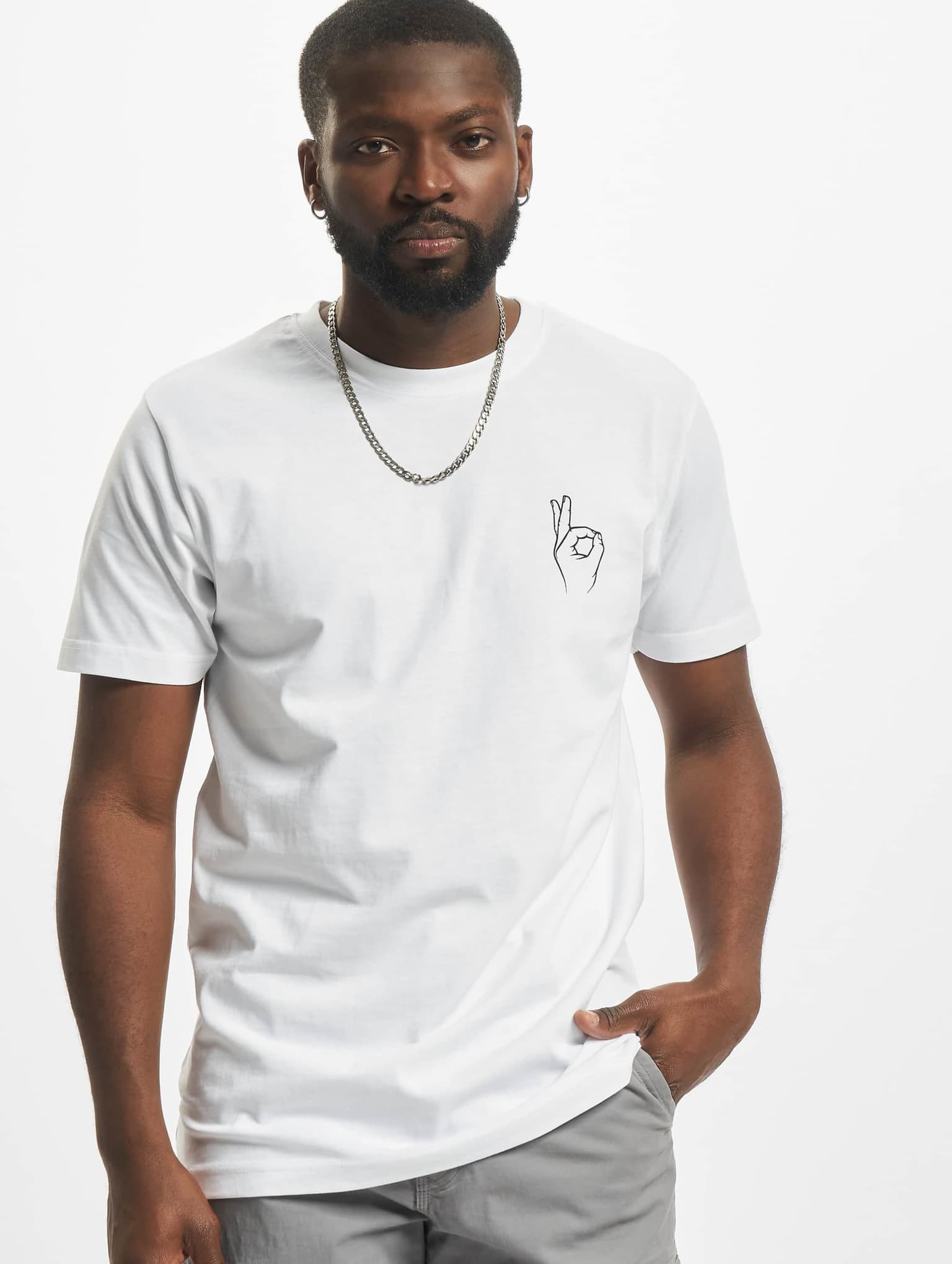 Mister Tee Easy Sign