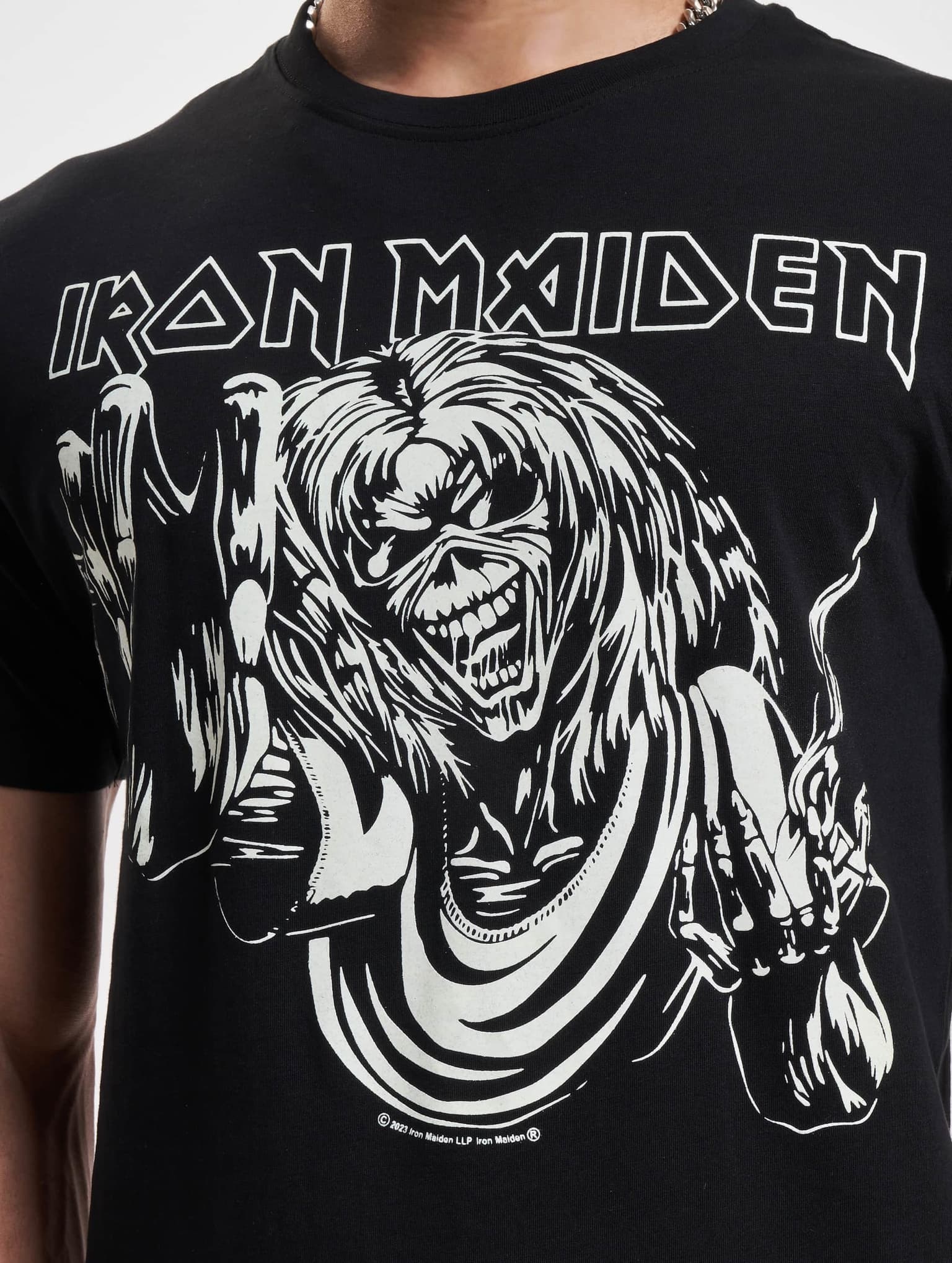 Brandit Iron Maiden Tee Shirt Design 3 ( glow in the dark pigment) – Bild 4