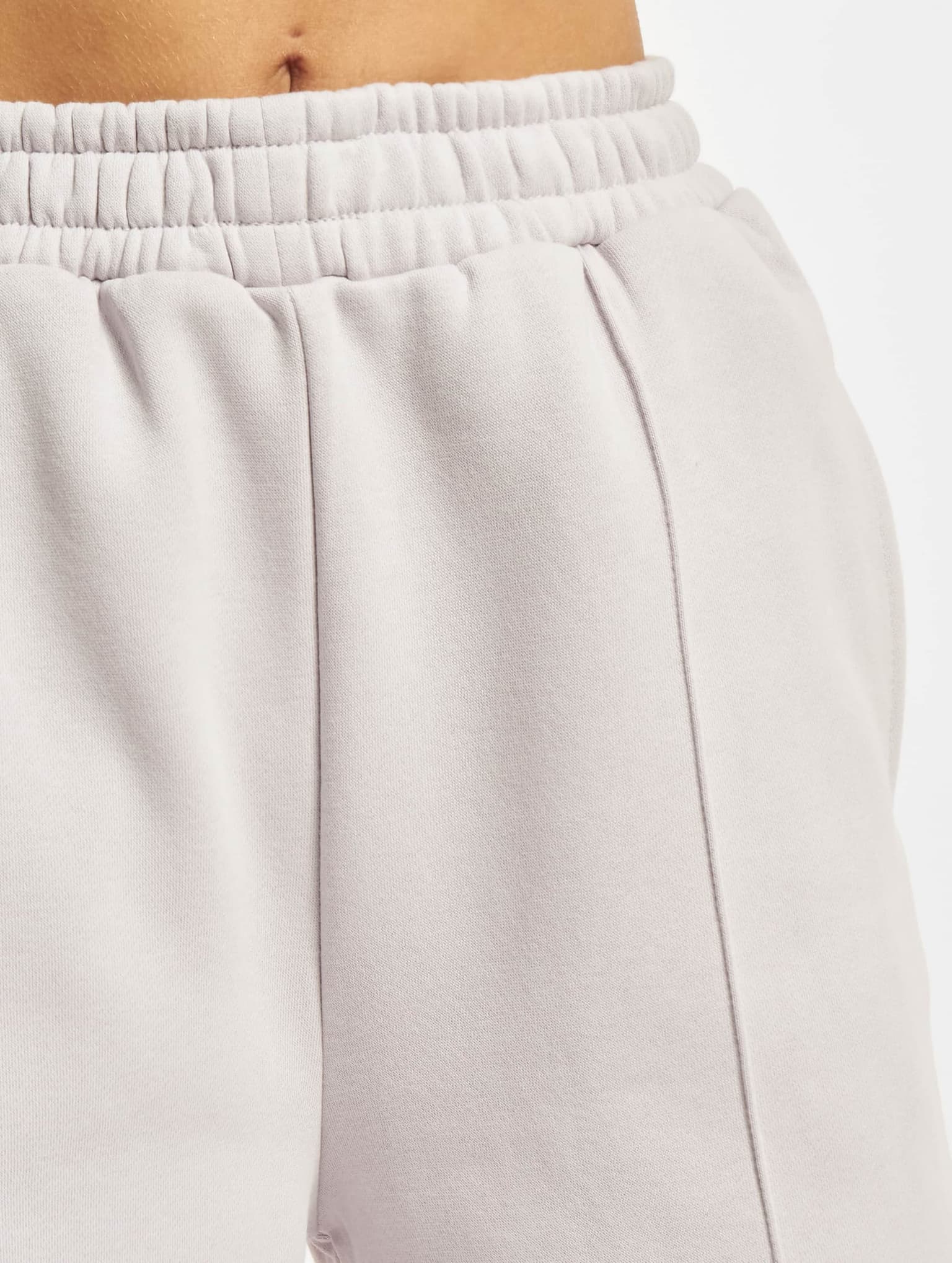 Urban Classics Ladies Straight Pin Tuck Sweat Pants – Bild 4