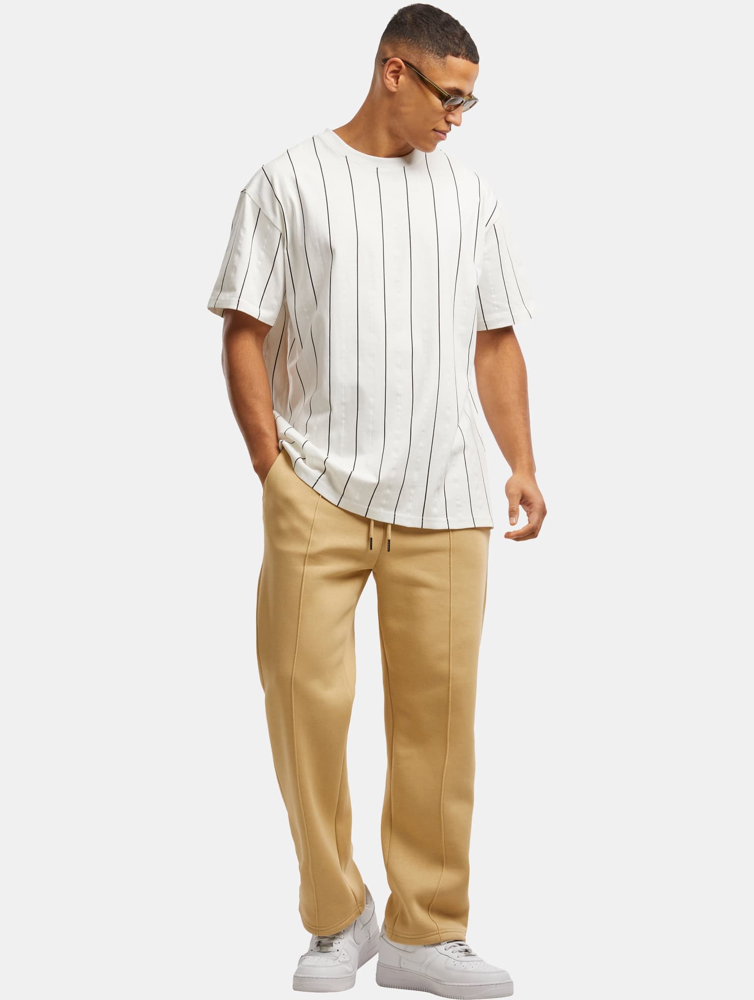 Urban Classics Printed Pinstripe Tee – Bild 4