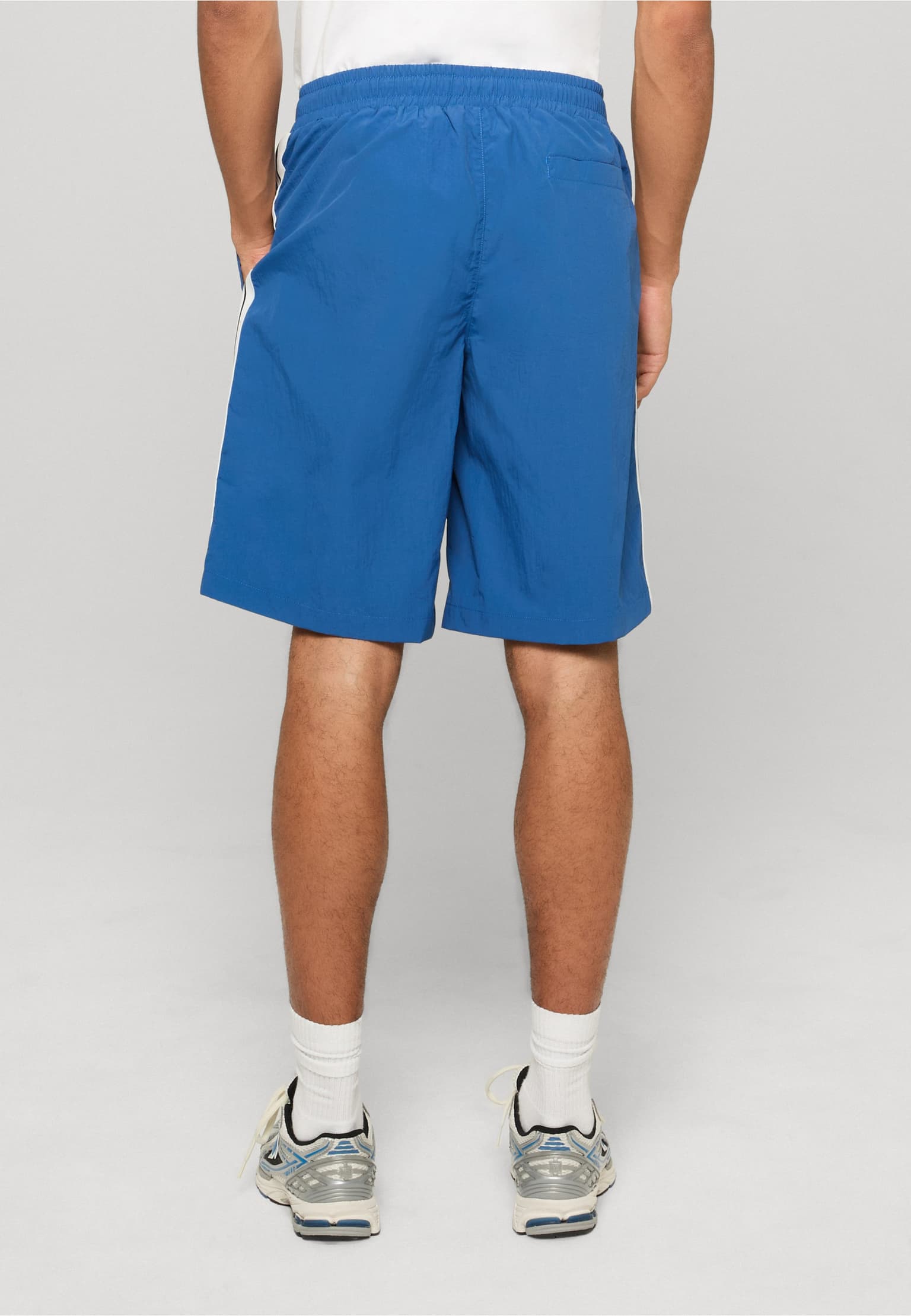 Urban Classics Board Short With Patched Stripe – Bild 2