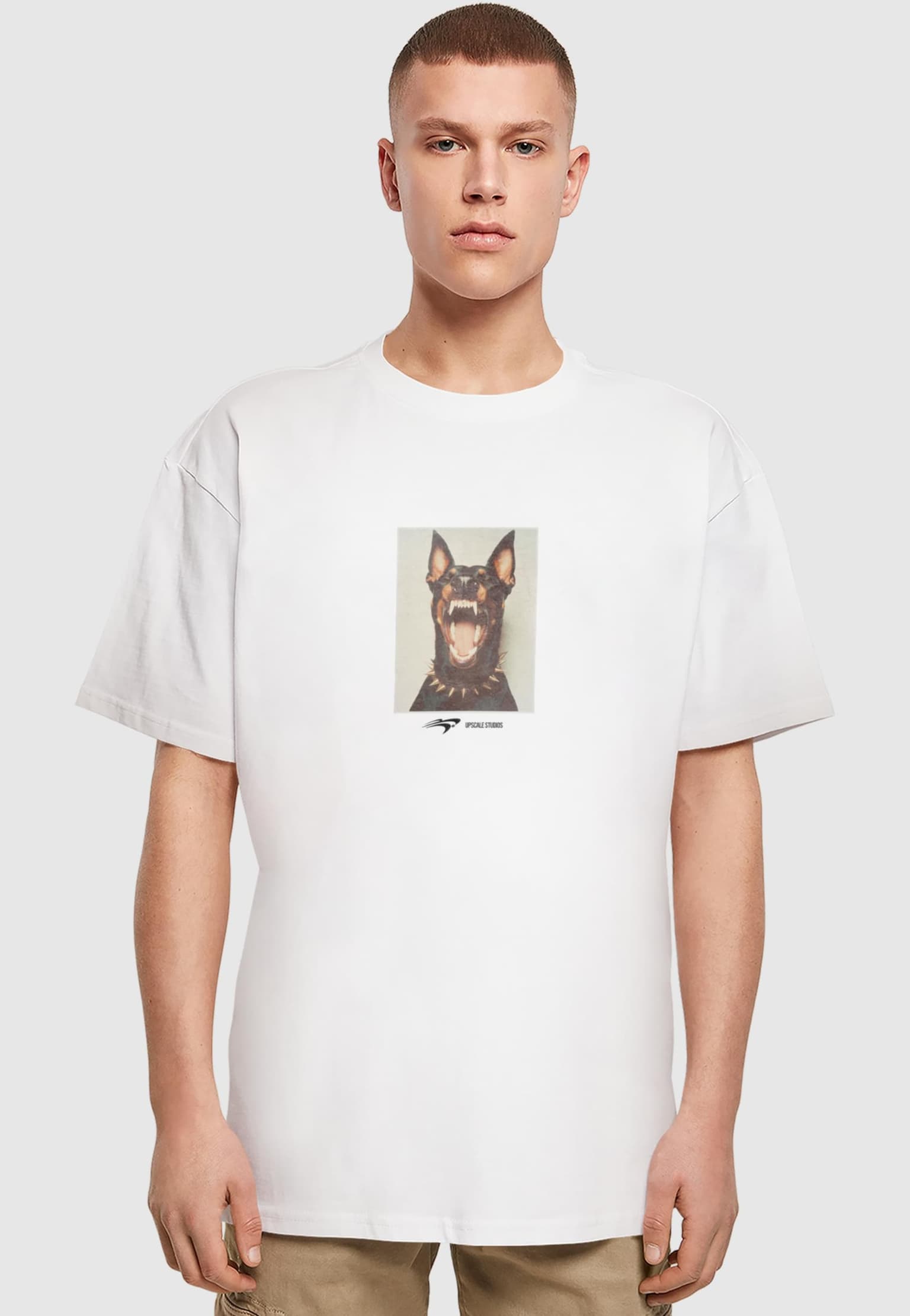 Mister Tee Upscale Neighbors Heavy Oversize