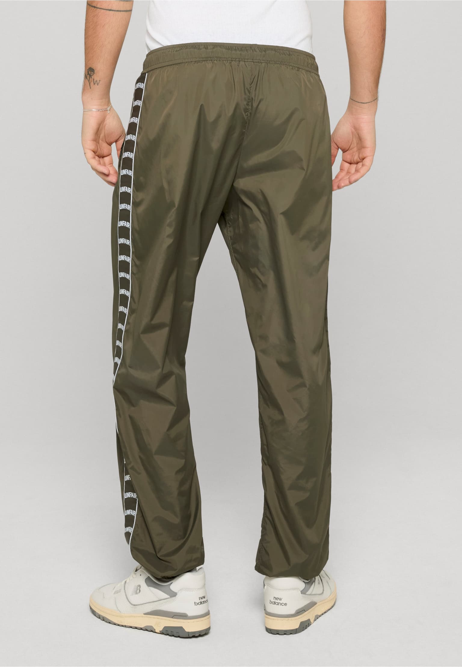 UNFAIR ATHLETICS Curved Tape Trackpants – Bild 2