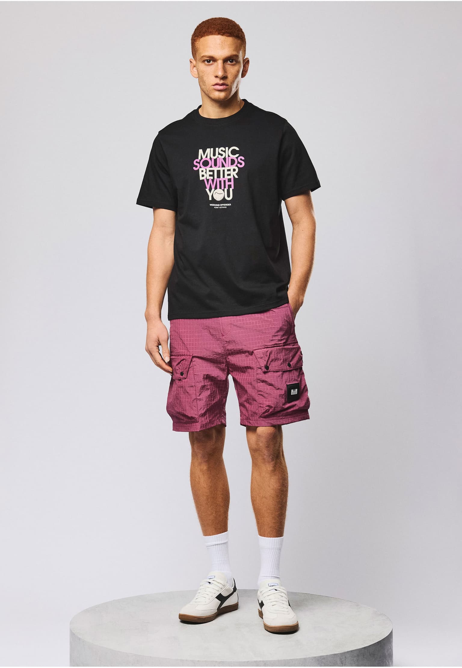 Weekend Offender BANGALTER GRAPHIC TEE – Bild 4