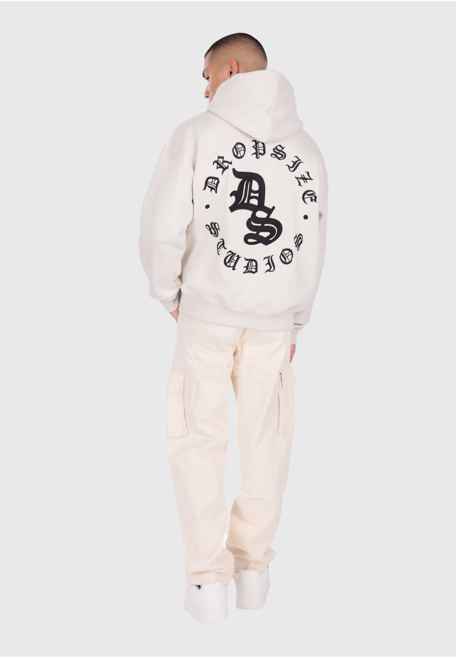Dropsize CRICLE EMBO HOODIE – Bild 4
