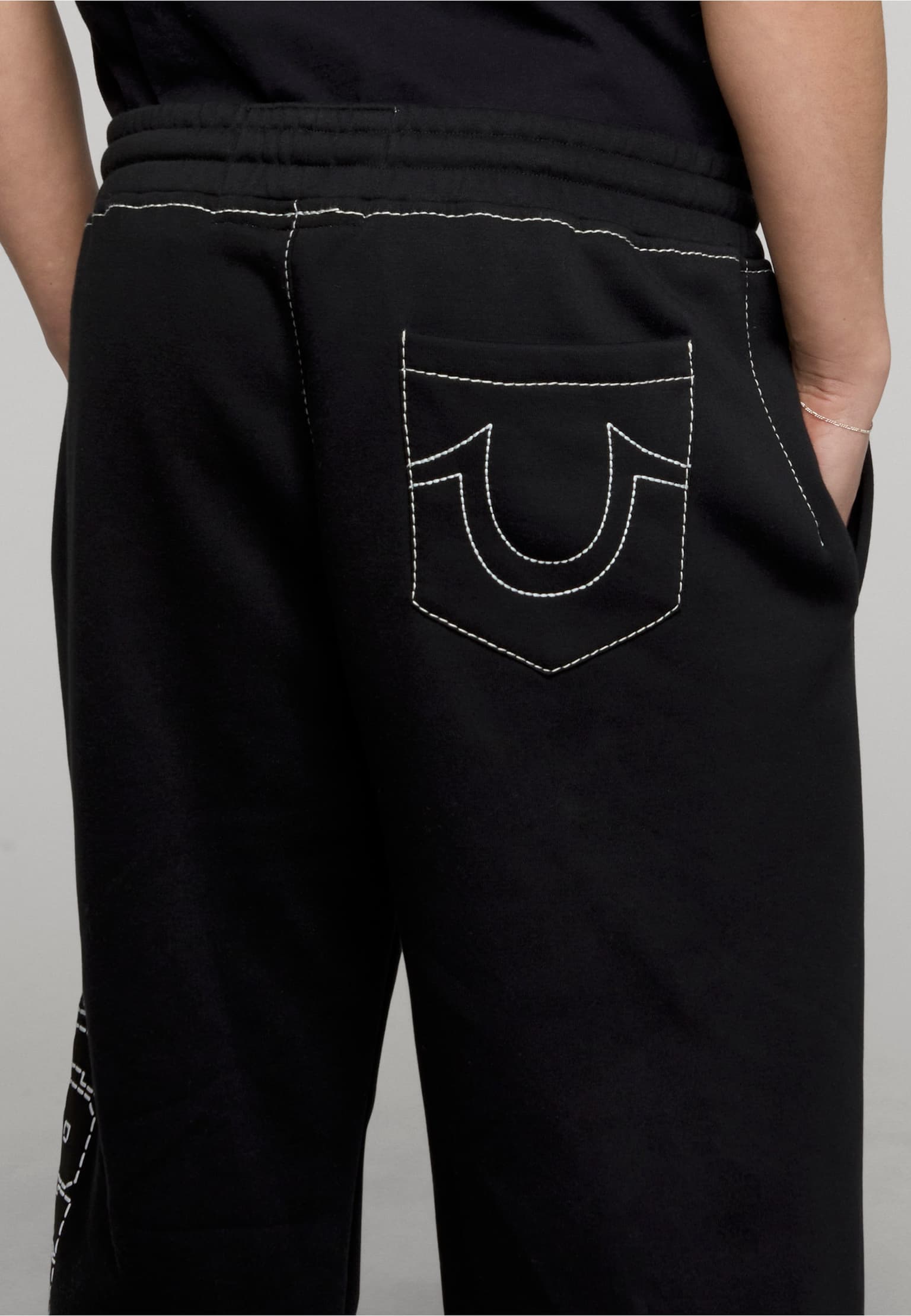 True Religion XL LOGO BIG T BAGGY JOGGER – Bild 4