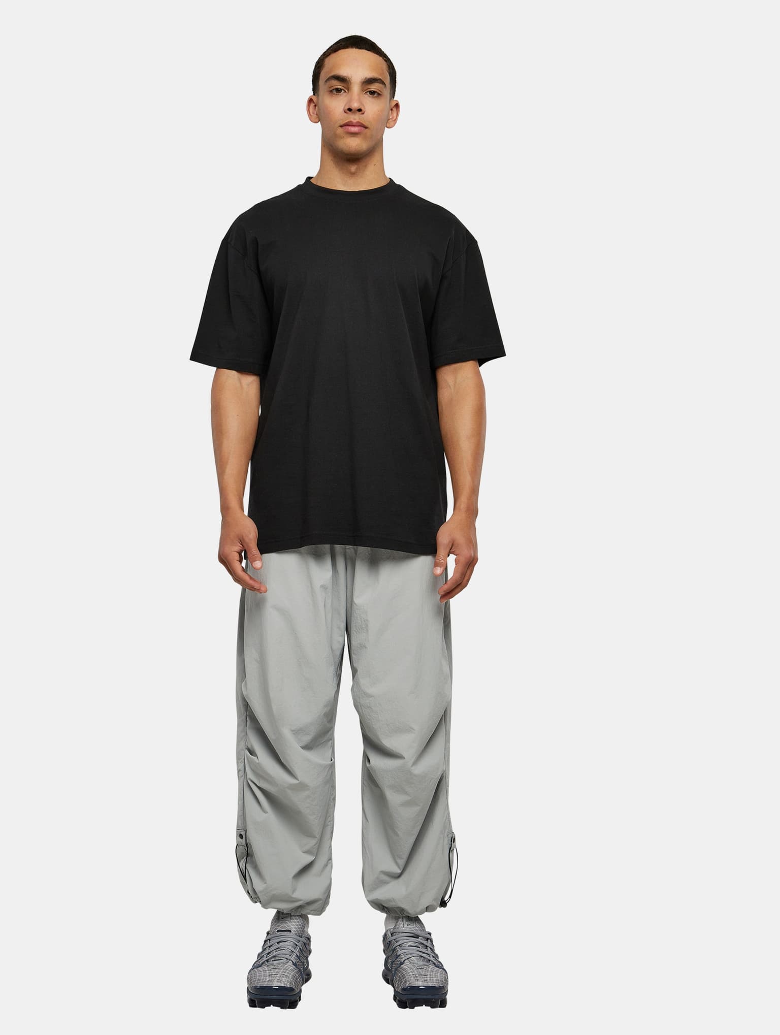 Urban Classics Nylon Parachute Pants – Bild 3