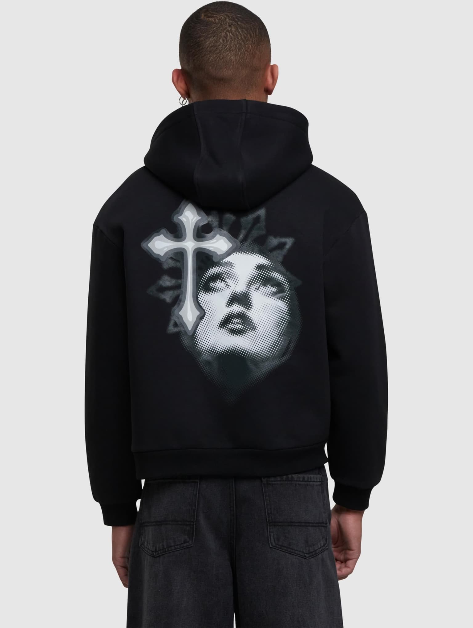 Mister Tee Innocent Face Fluffy Hoody – Bild 2