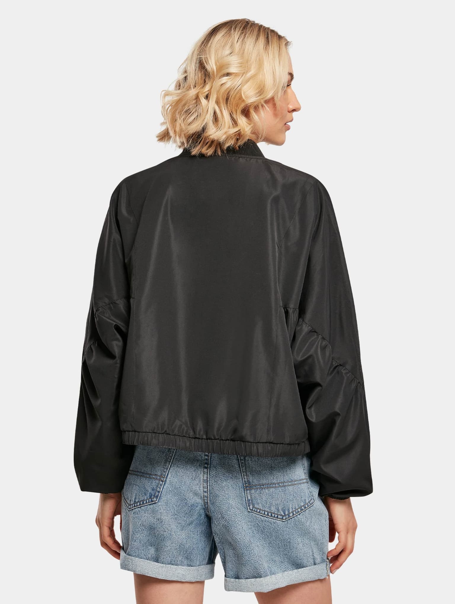 Urban Classics Ladies Essentials Batwing Bomber Jacket – Bild 2