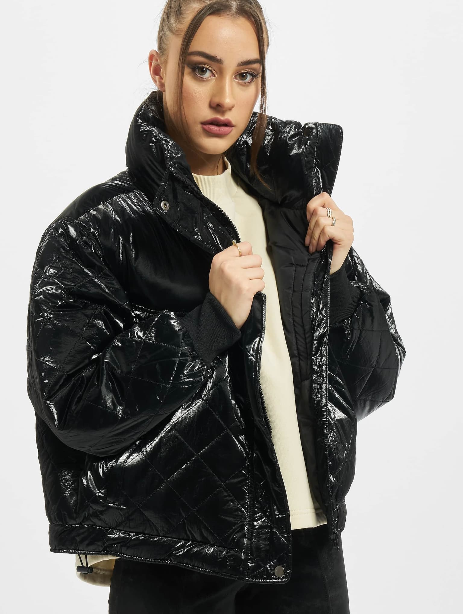 Urban Classics Ladies Vanish Oversized Diamond Quilt Jacket
