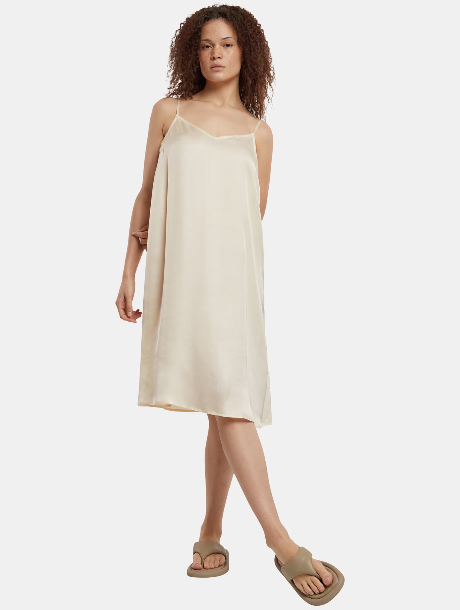 Urban Classics Viscose Satin Slip Kleid – Bild 3