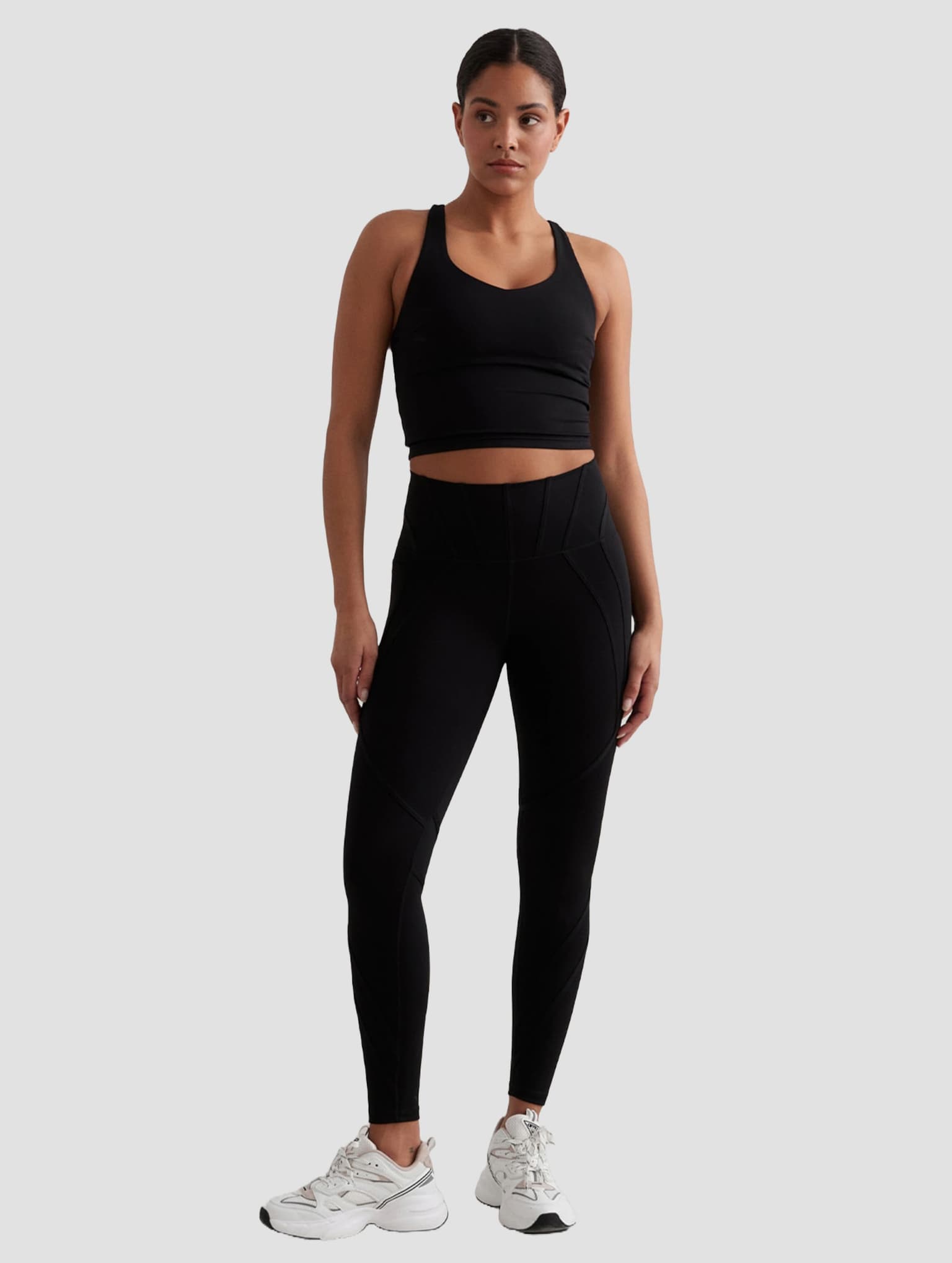 AIMN Sculpting Strappy Bralette – Bild 3