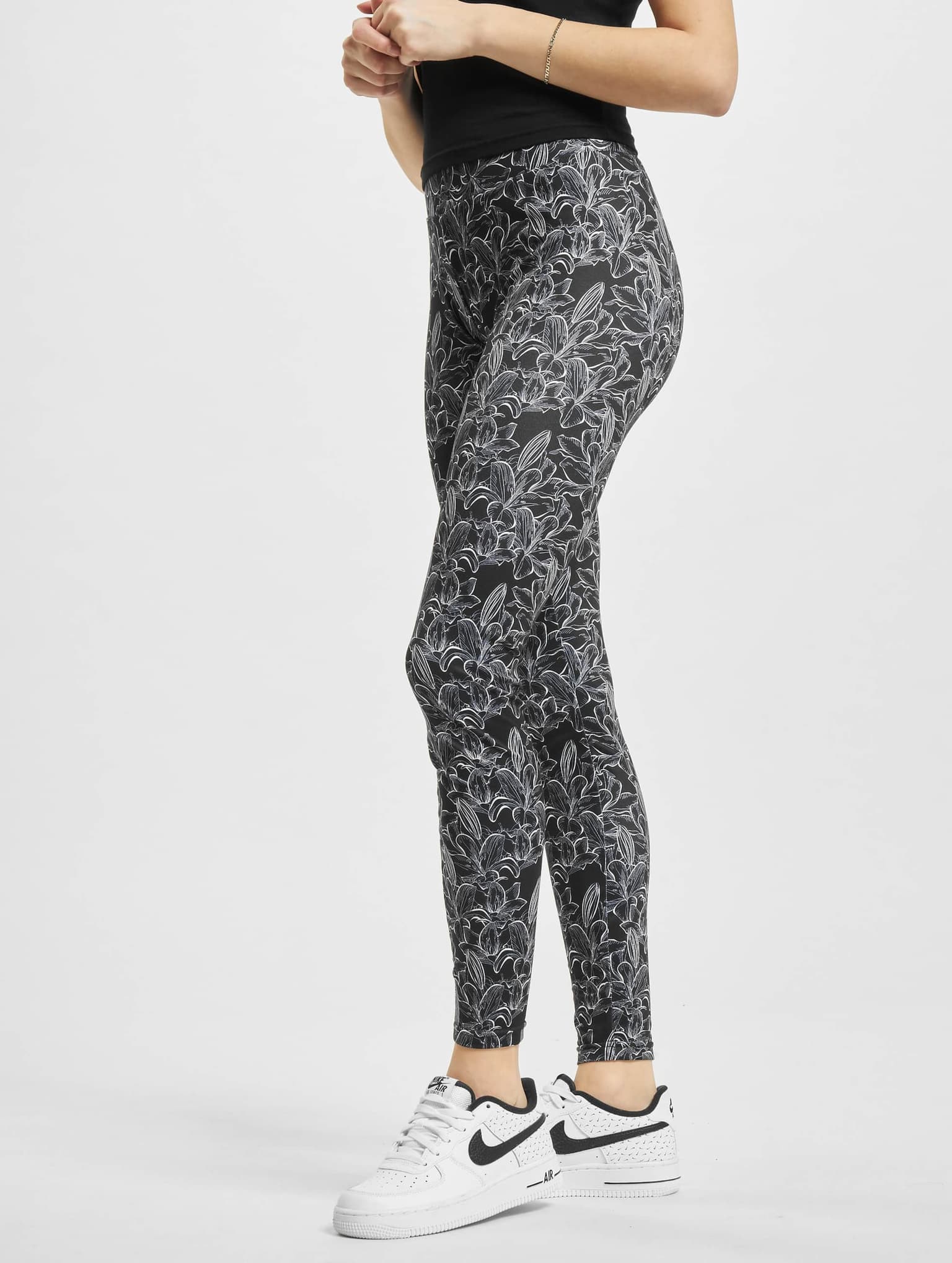 Urban Classics Ladies AOP Leggings – Bild 3