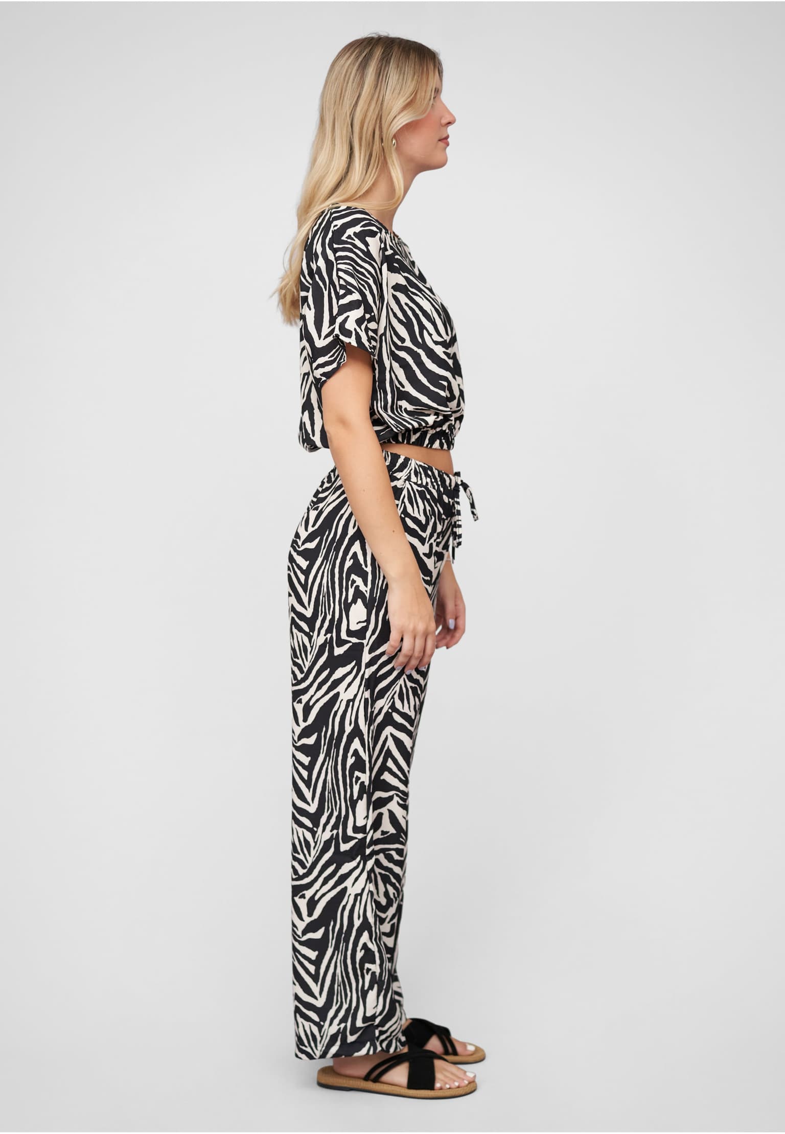 Cloud5ive Set Batwing Top and Wide Pants – Bild 4