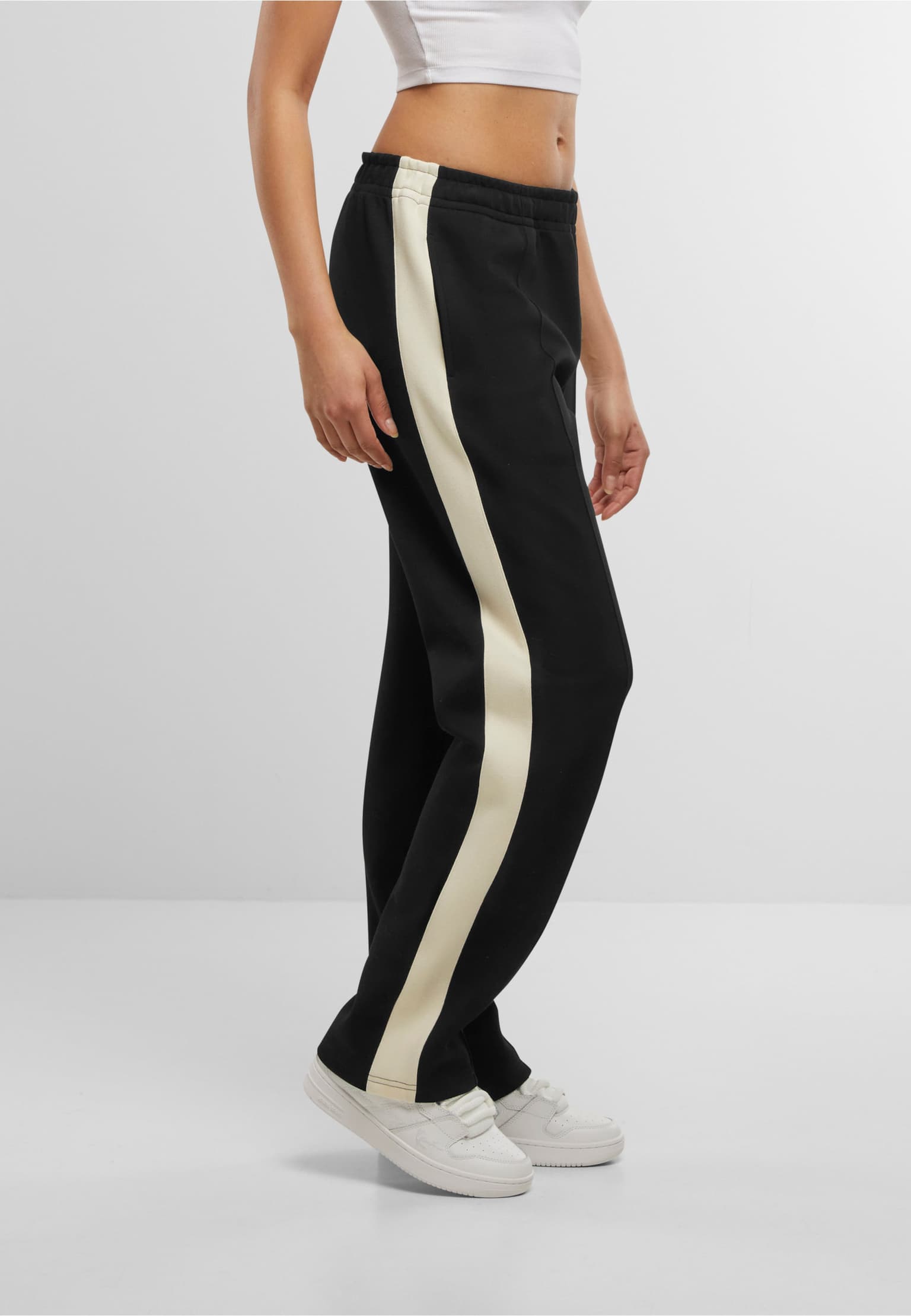 Karl Kani Script Sidestripe Trackpants – Bild 4