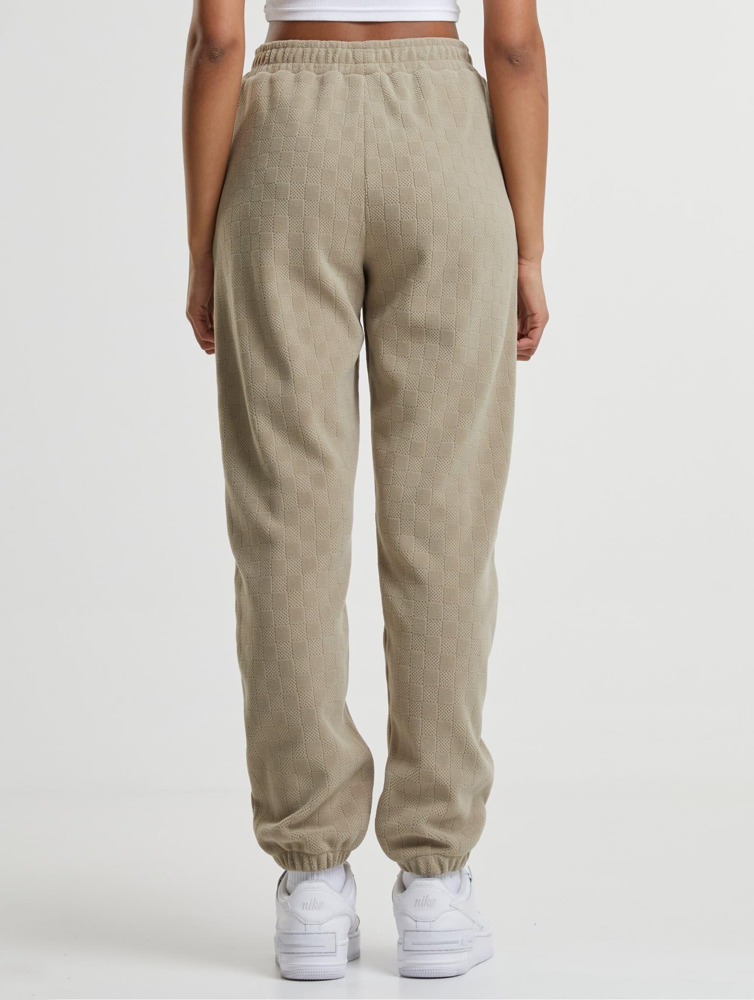 Urban Classics Ladies Jacquard Velvet Jogginghose – Bild 2