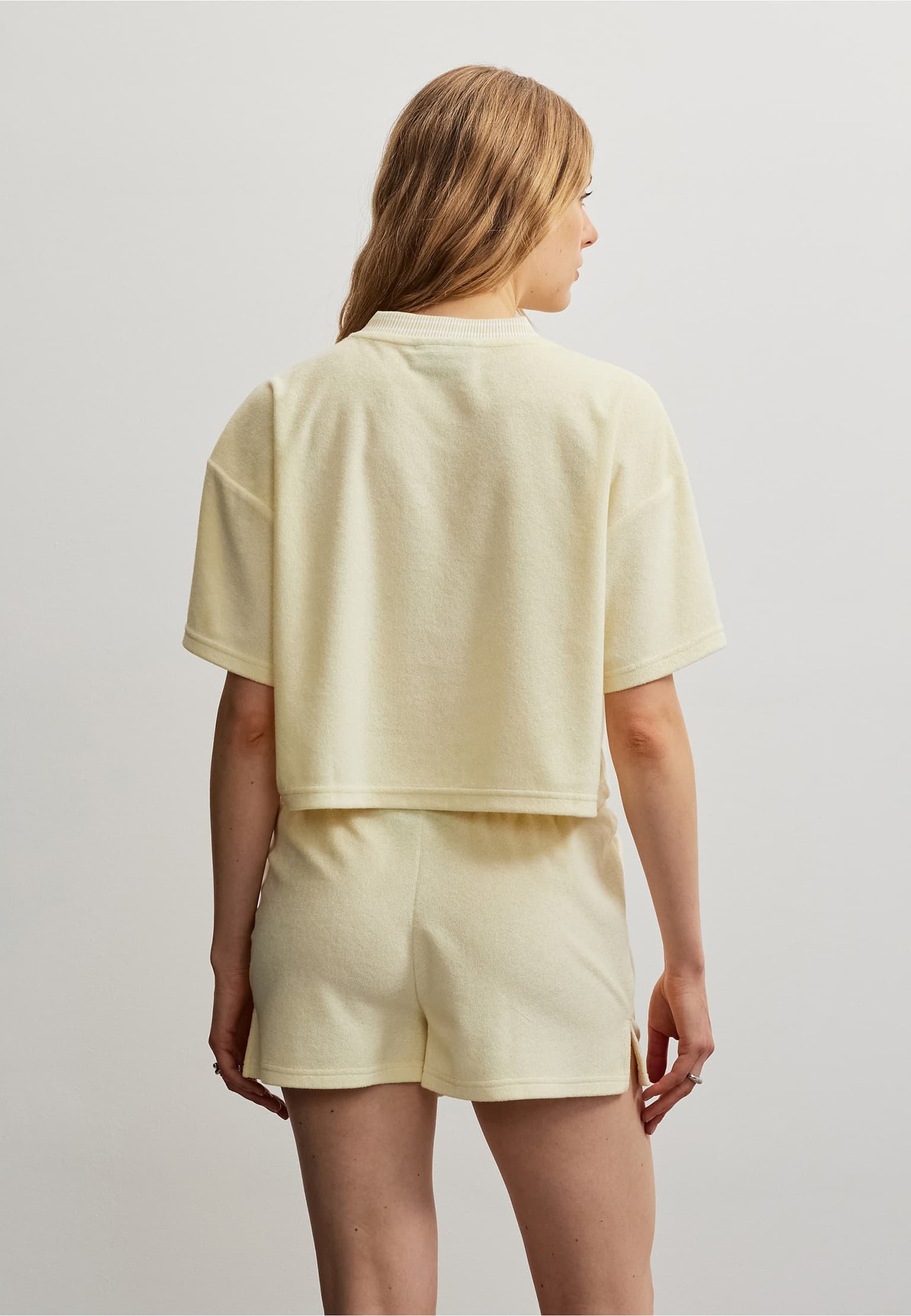 PEGADOR Anastasia Cropped Frottee Tee – Bild 2