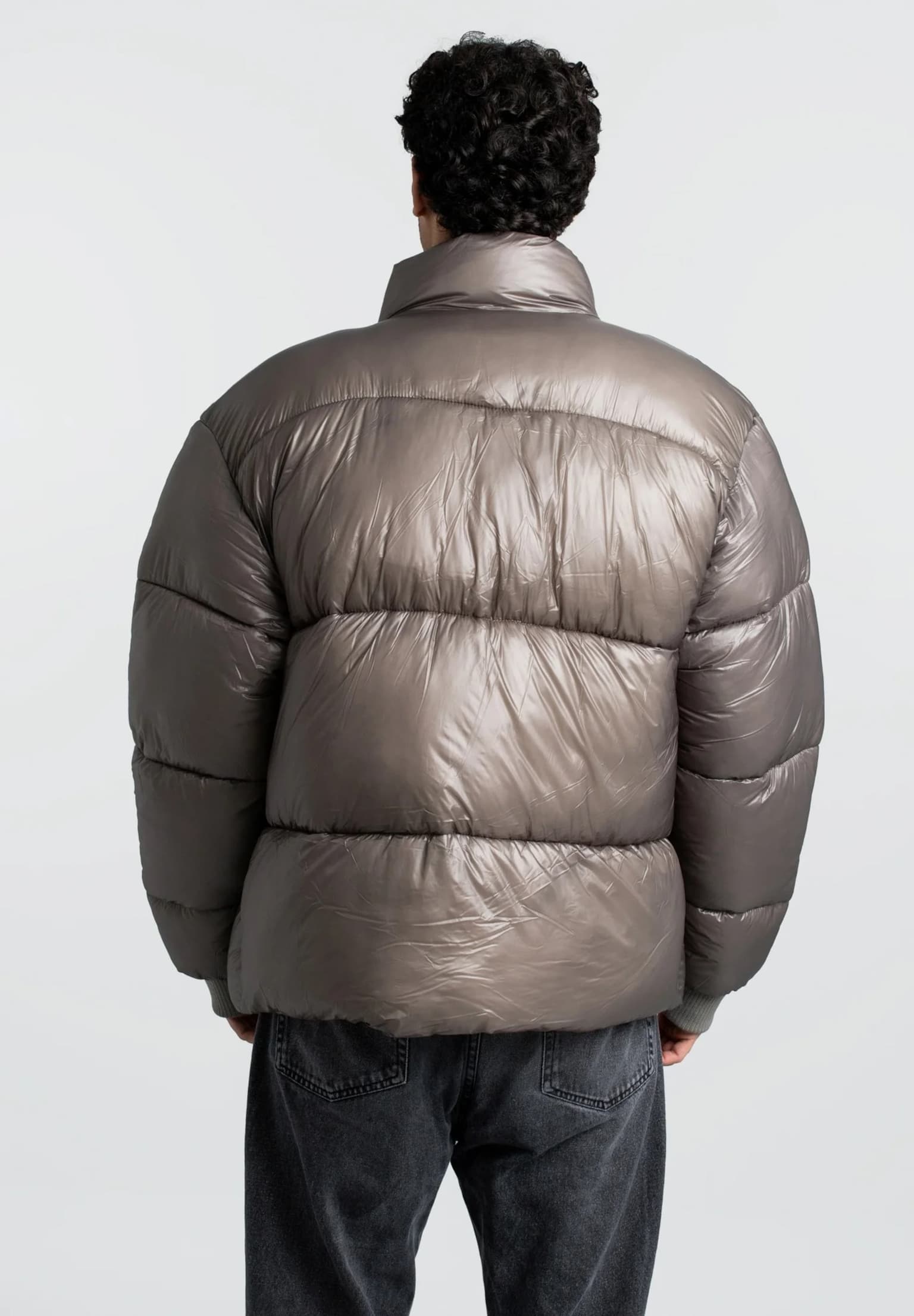 PEGADOR Solin Light Glossy Puffer Jacket – Bild 2