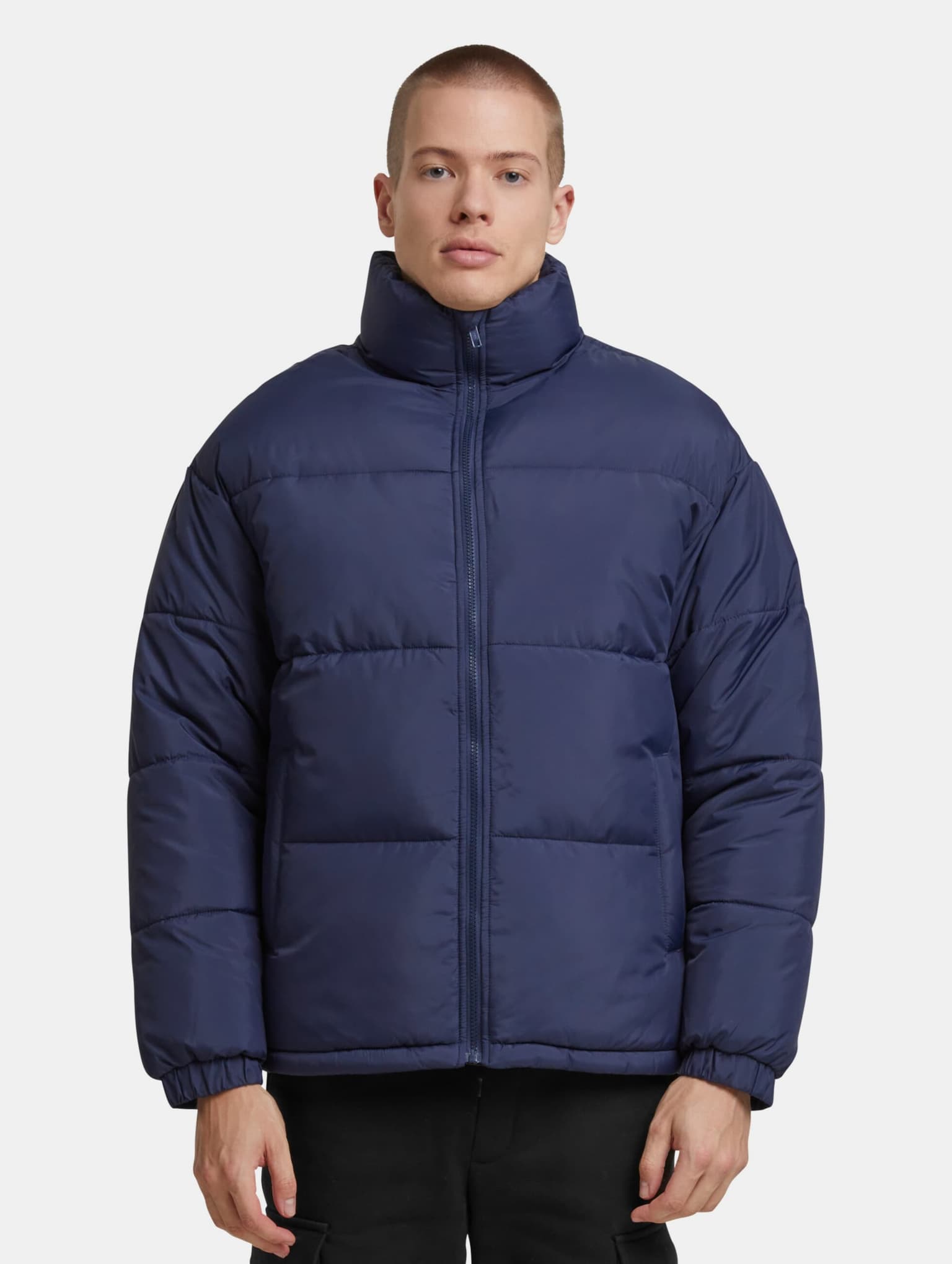 Urban Classics Basic Puffer Übergangsjacke – Bild 3