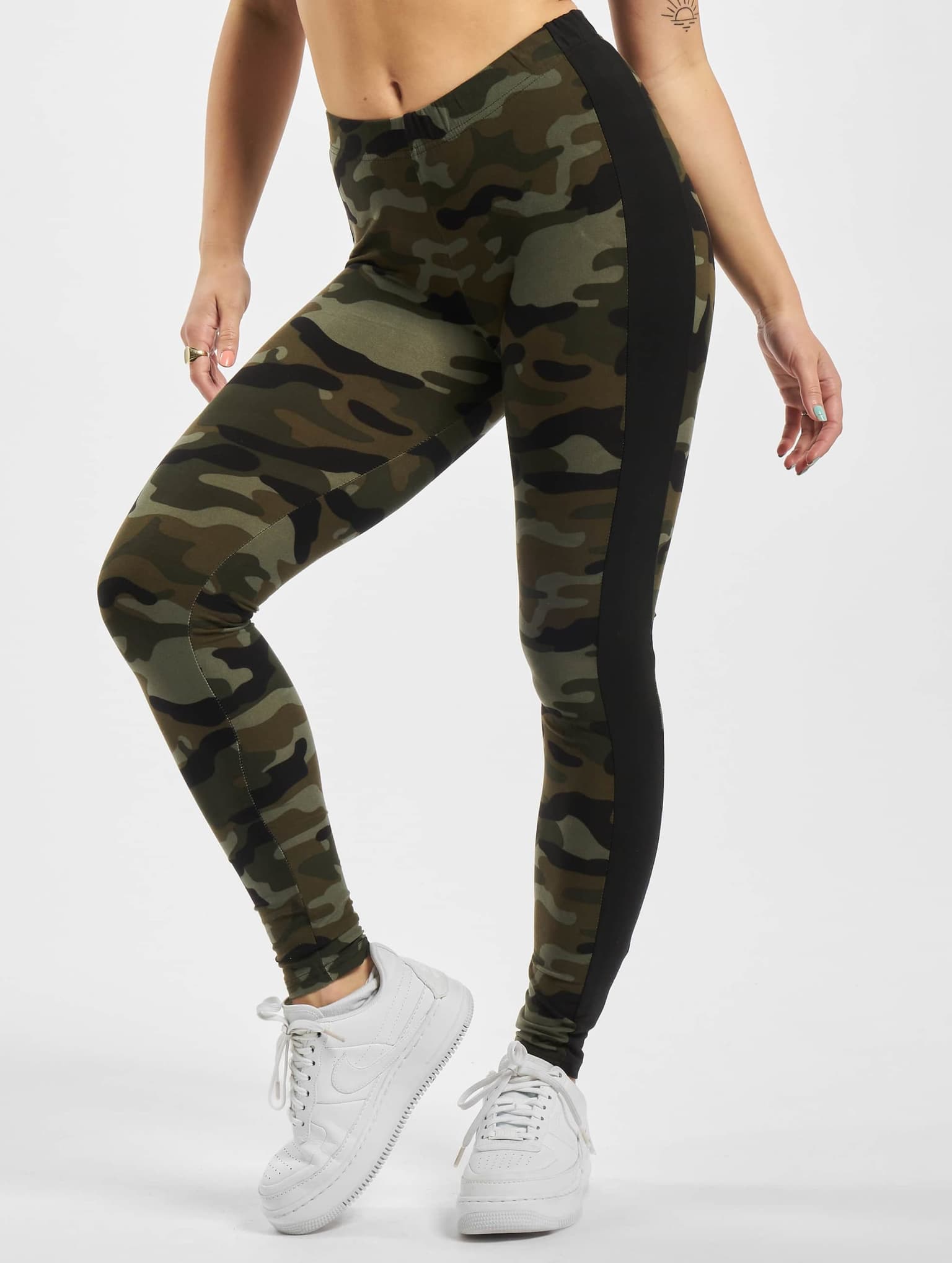 Urban Classics Ladies Camo Stripe Leggings – Bild 3