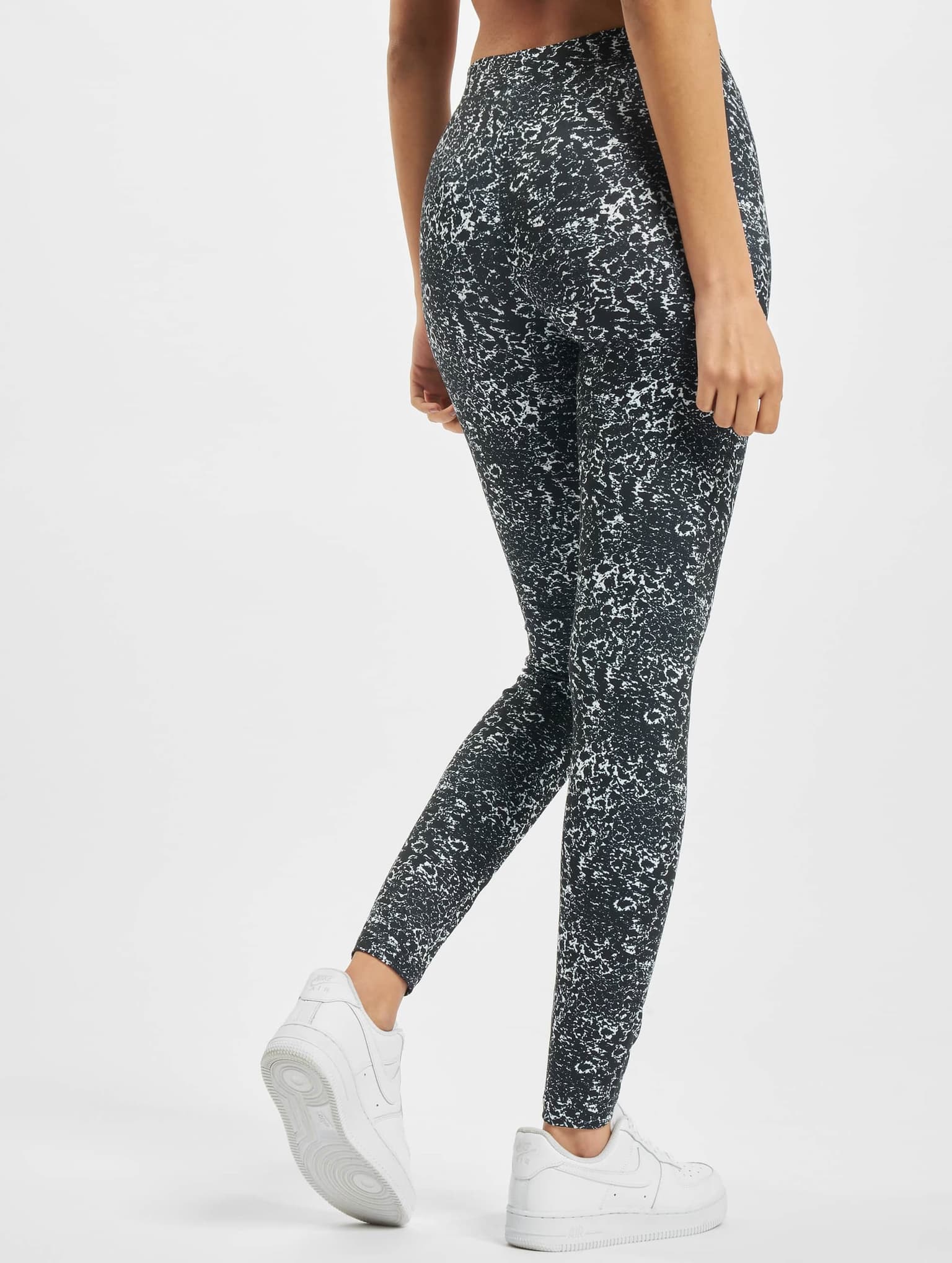 Urban Classics Ladies AOP Leggings – Bild 2