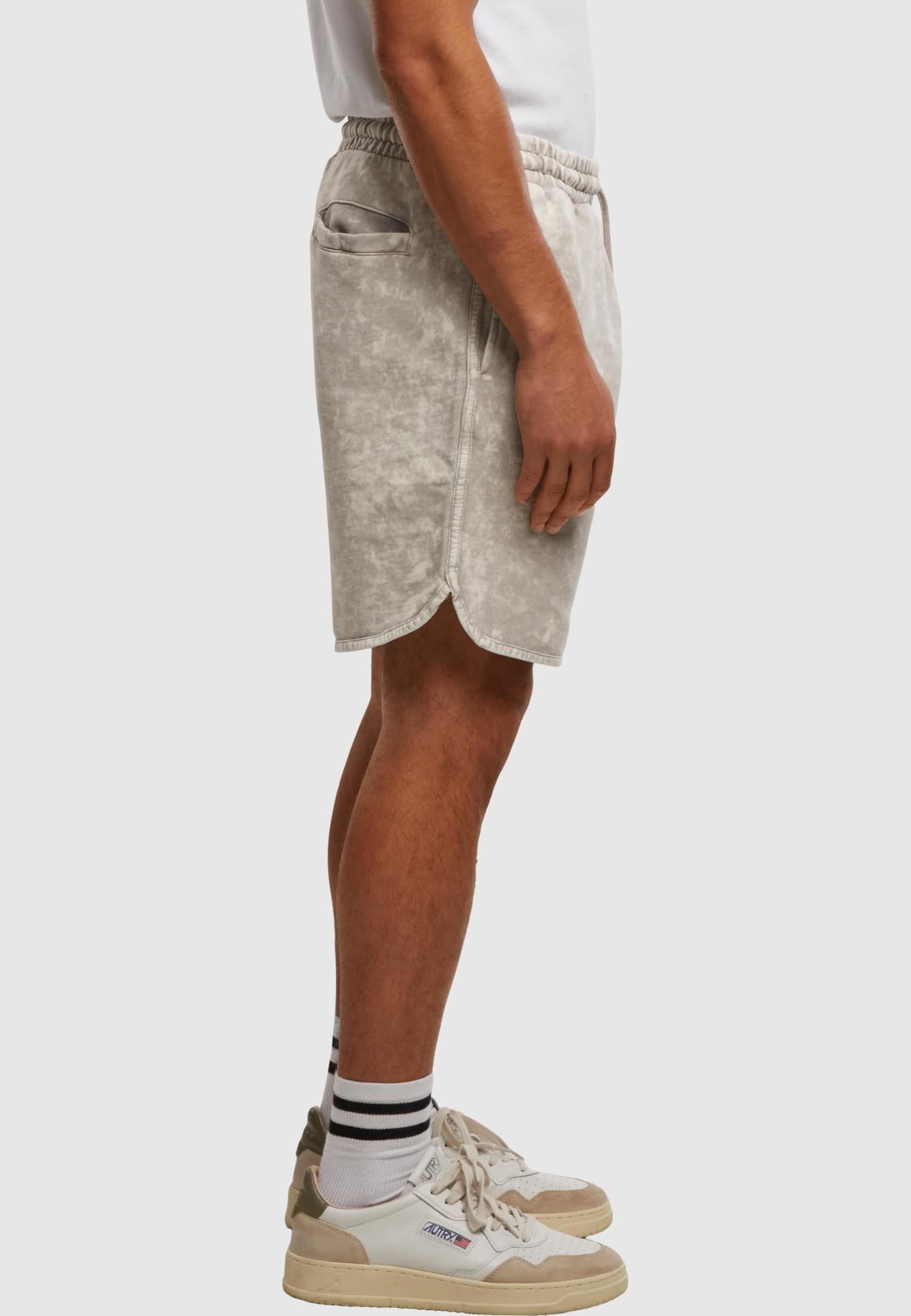 Urban Classics Washed Piped Short – Bild 4