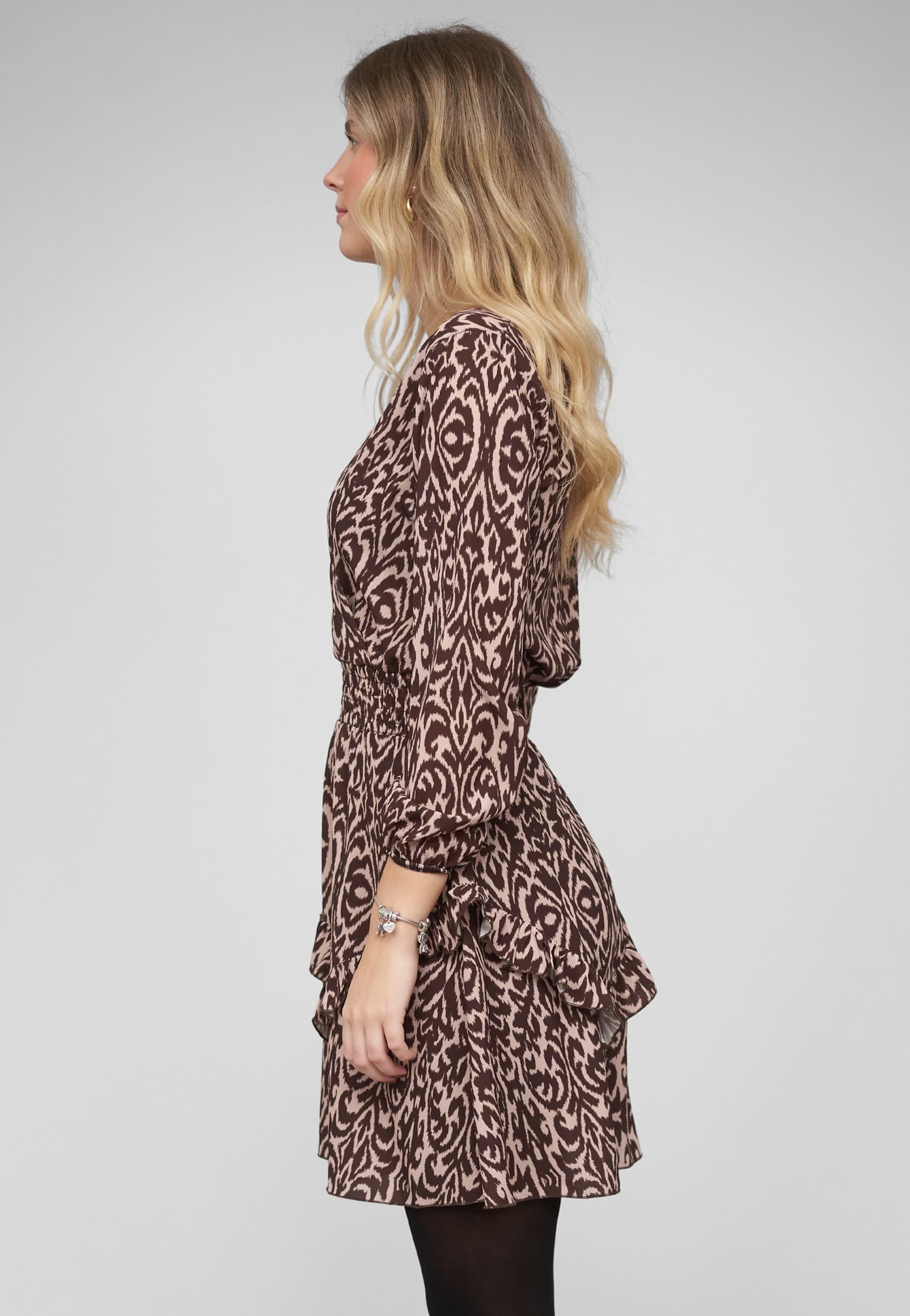 Cloud5ive Longsleeve Dress with abstract print – Bild 3