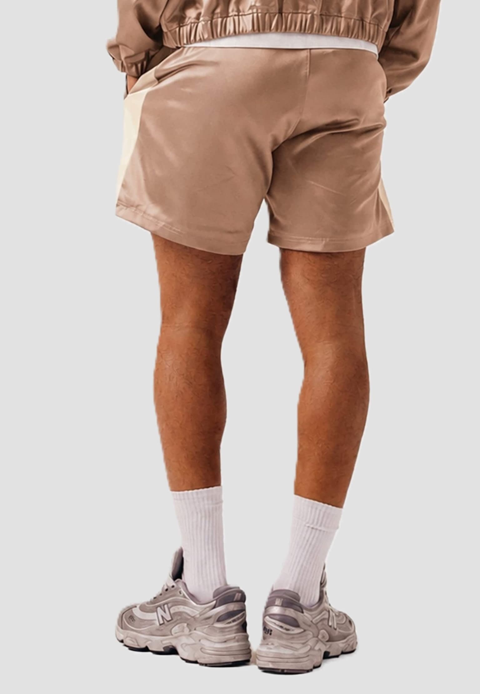 BLKVIS Washed Satin Short – Bild 2