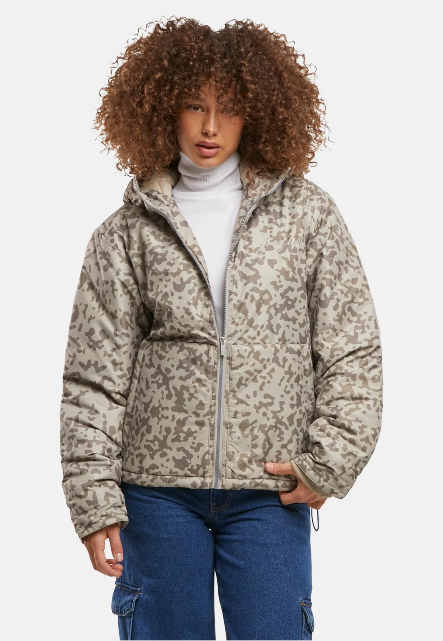 PEQUS Aether Camo Light Puffer