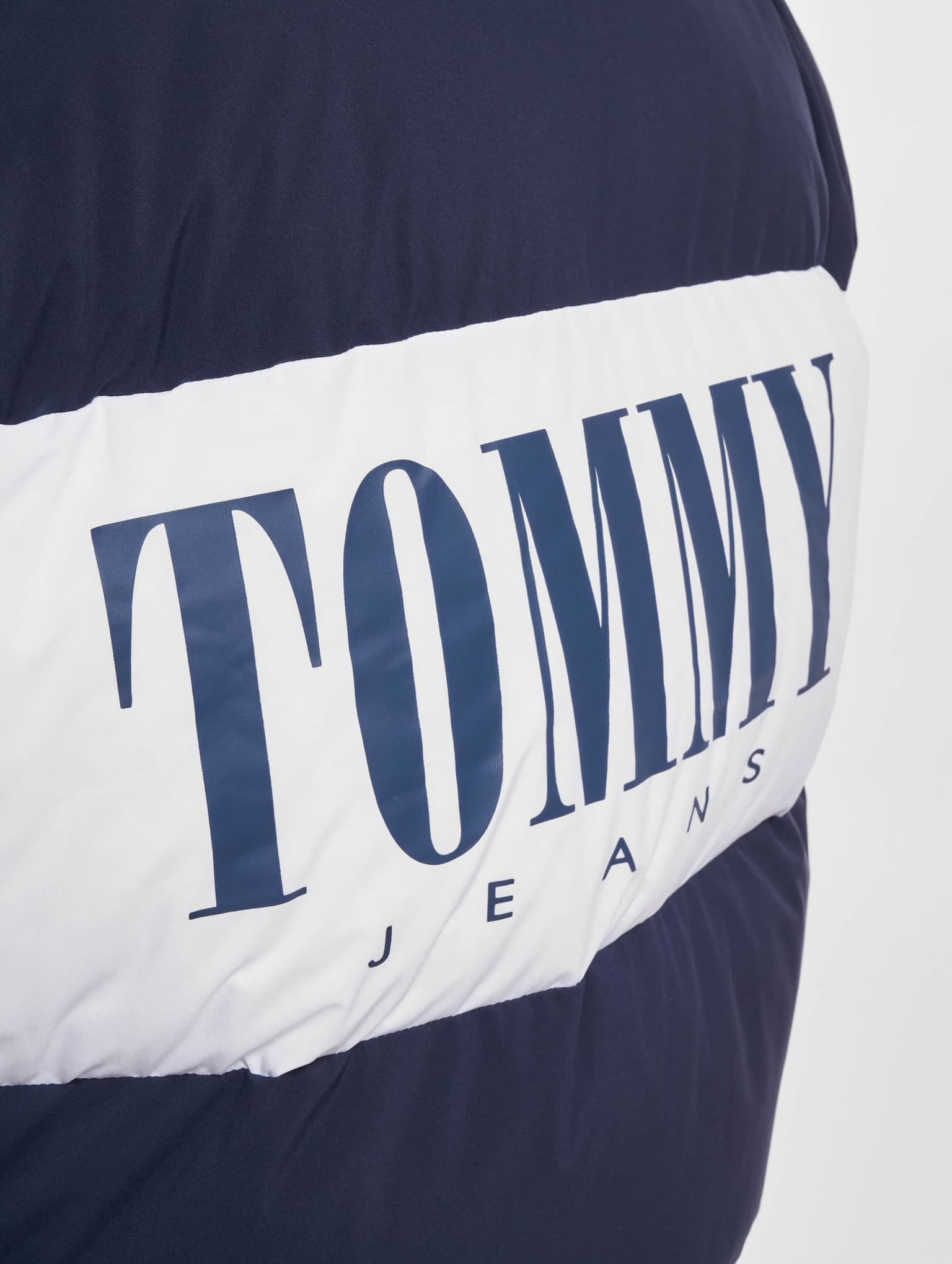 Tommy Jeans Authentic Serif Puffer – Bild 4