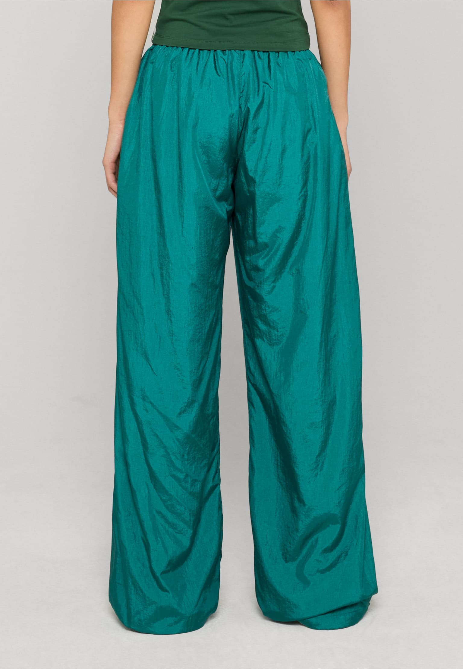 Hummel Oversized Logotape Trackpants – Bild 2