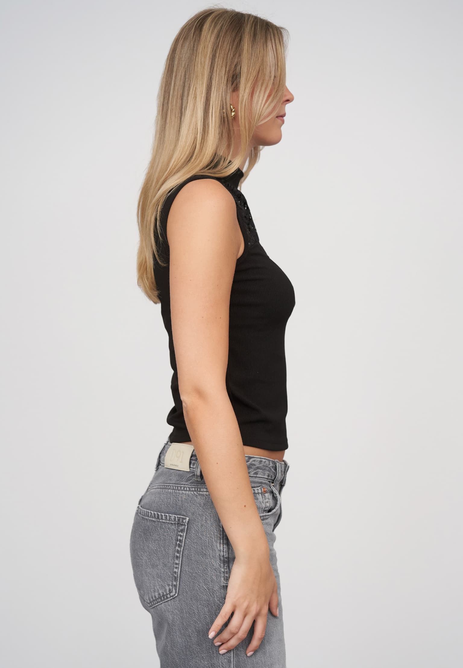 Cloud5ive Lace Choker Top – Bild 4