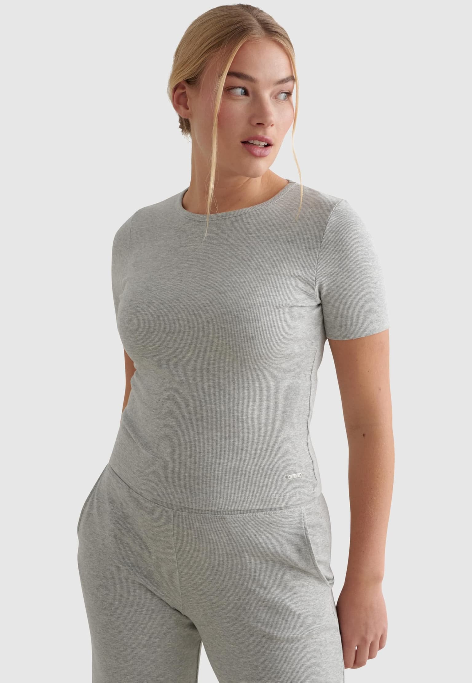 AIMN Ease Ribbed Short Sleeve