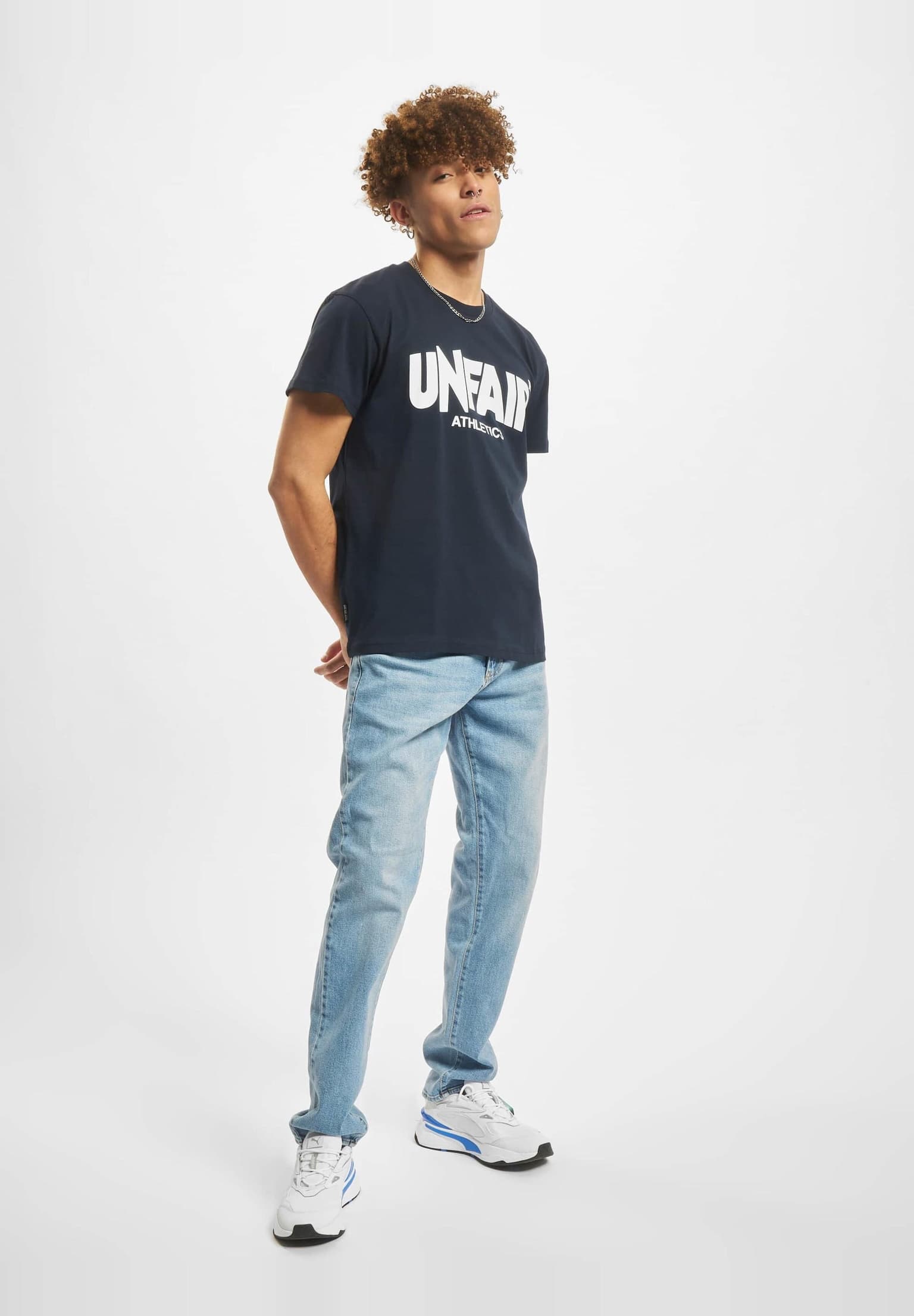 UNFAIR ATHLETICS Classic Label T-Shirt – Bild 4
