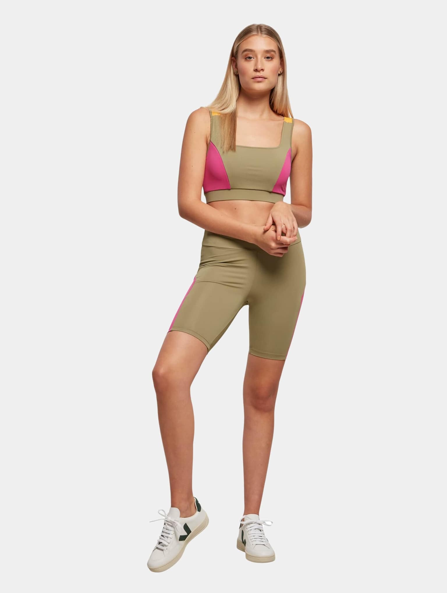 Urban Classics Ladies Color Block Cycle Short – Bild 4