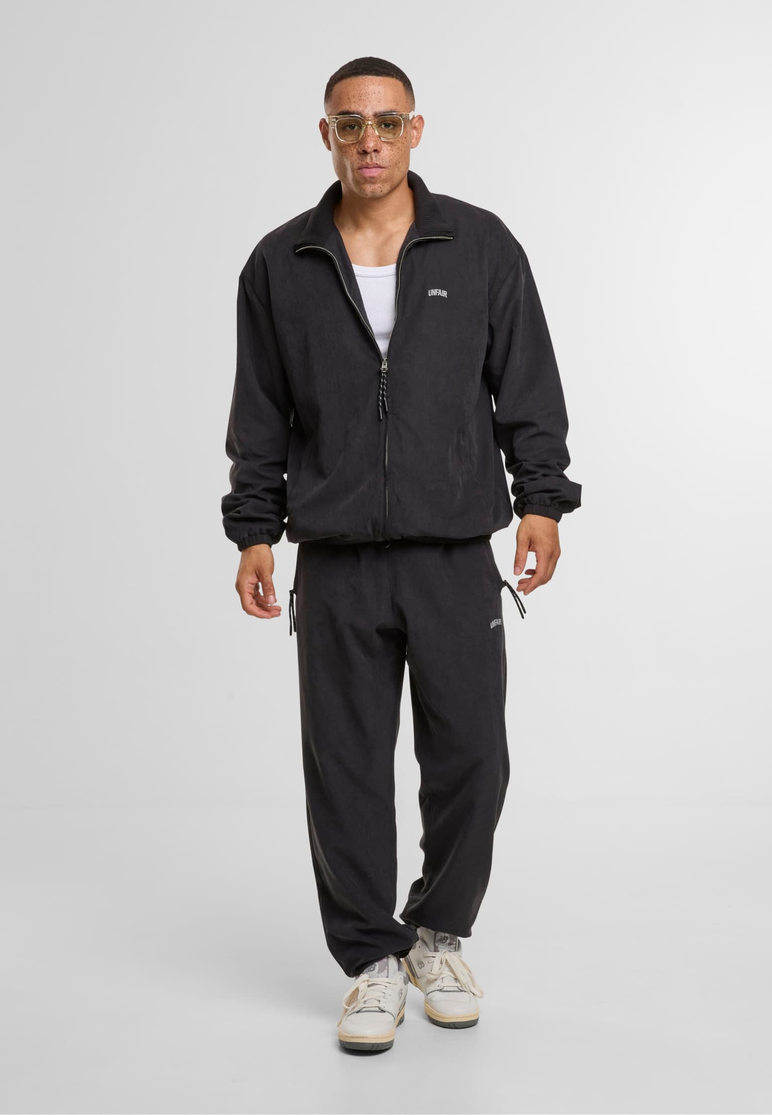 UNFAIR ATHLETICS Curved Peached Jacket – Bild 3