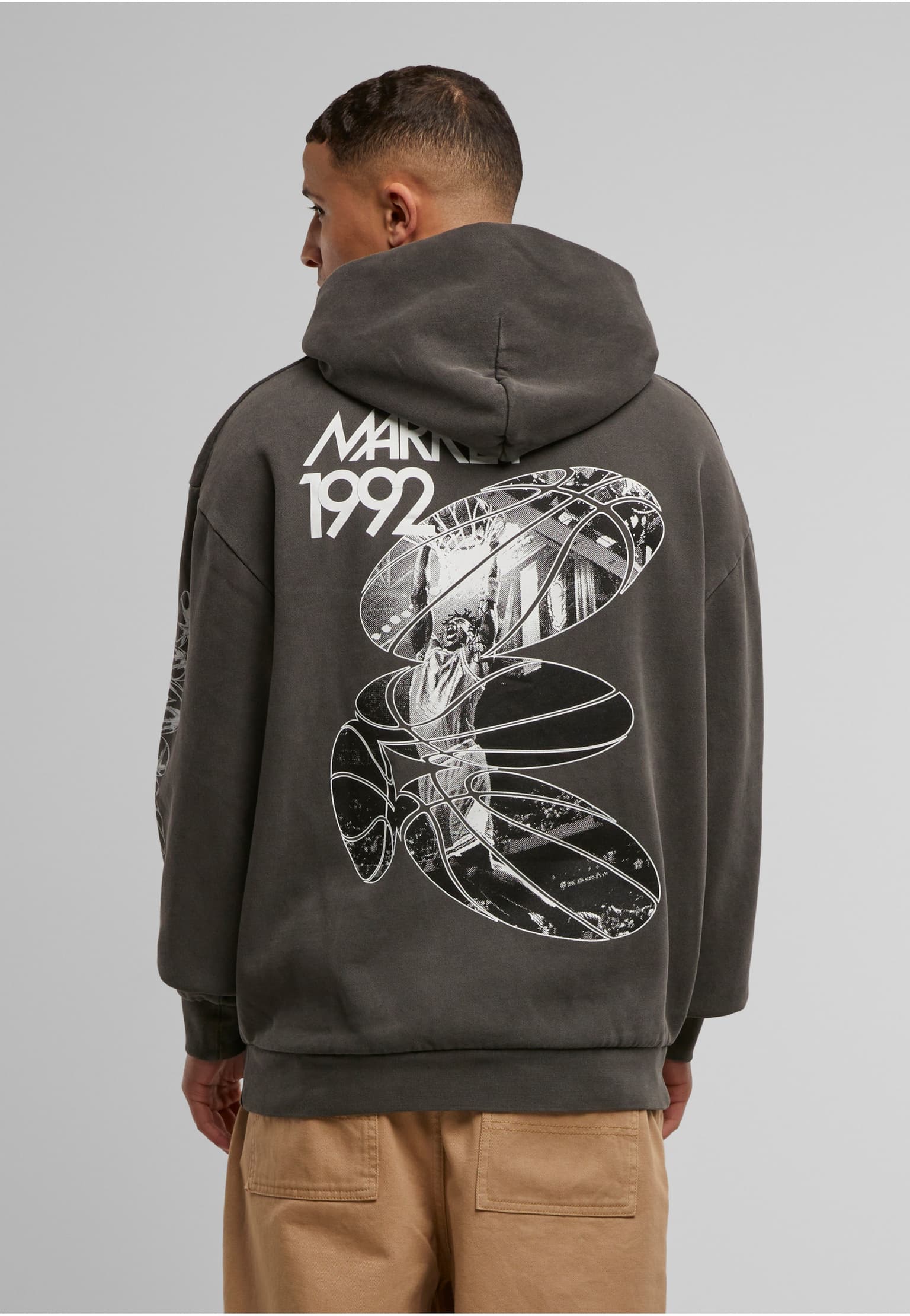 Market Studios 1992 HOODIE – Bild 2