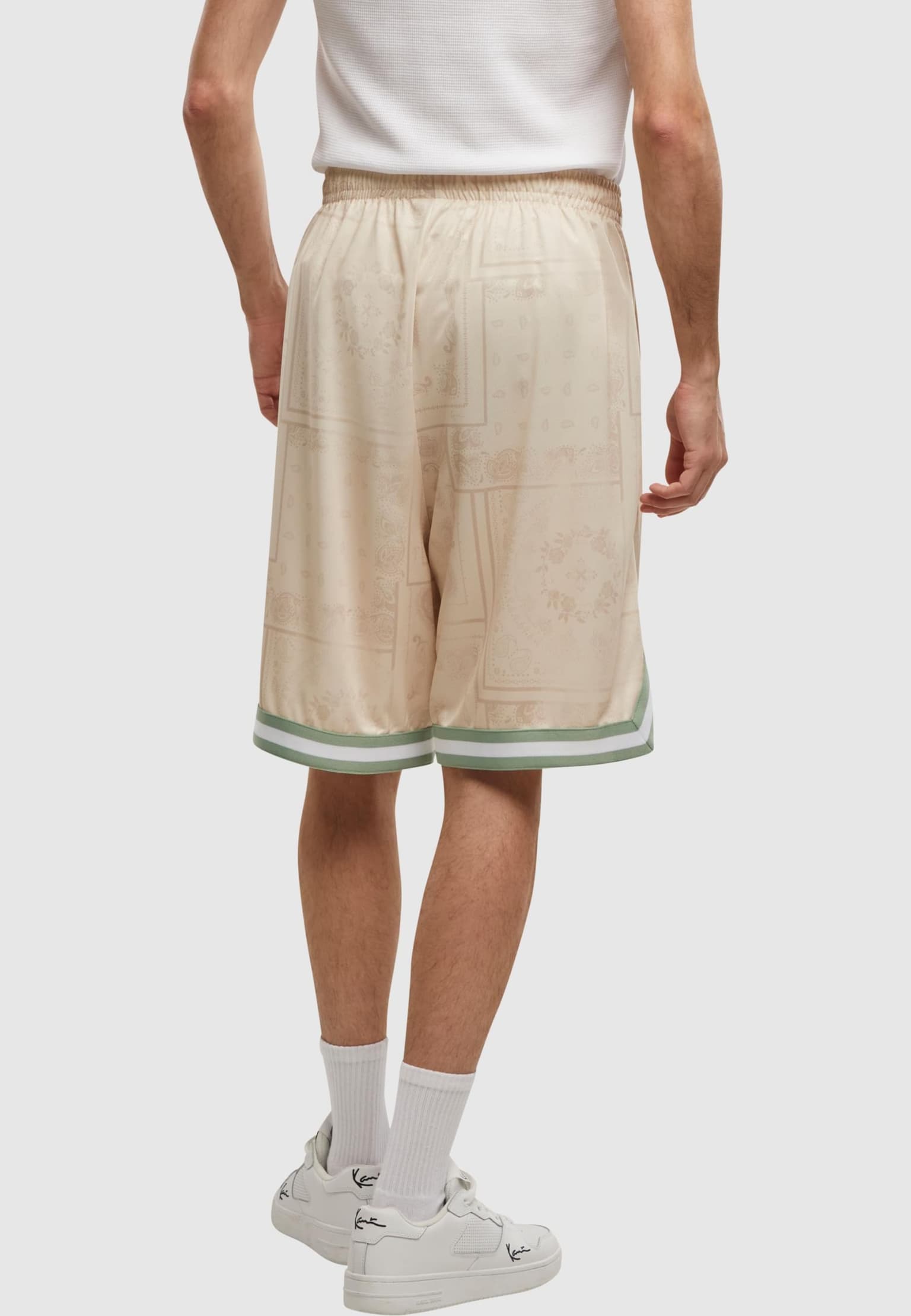 Karl Kani Varsity Paisley Mesh Short – Bild 2
