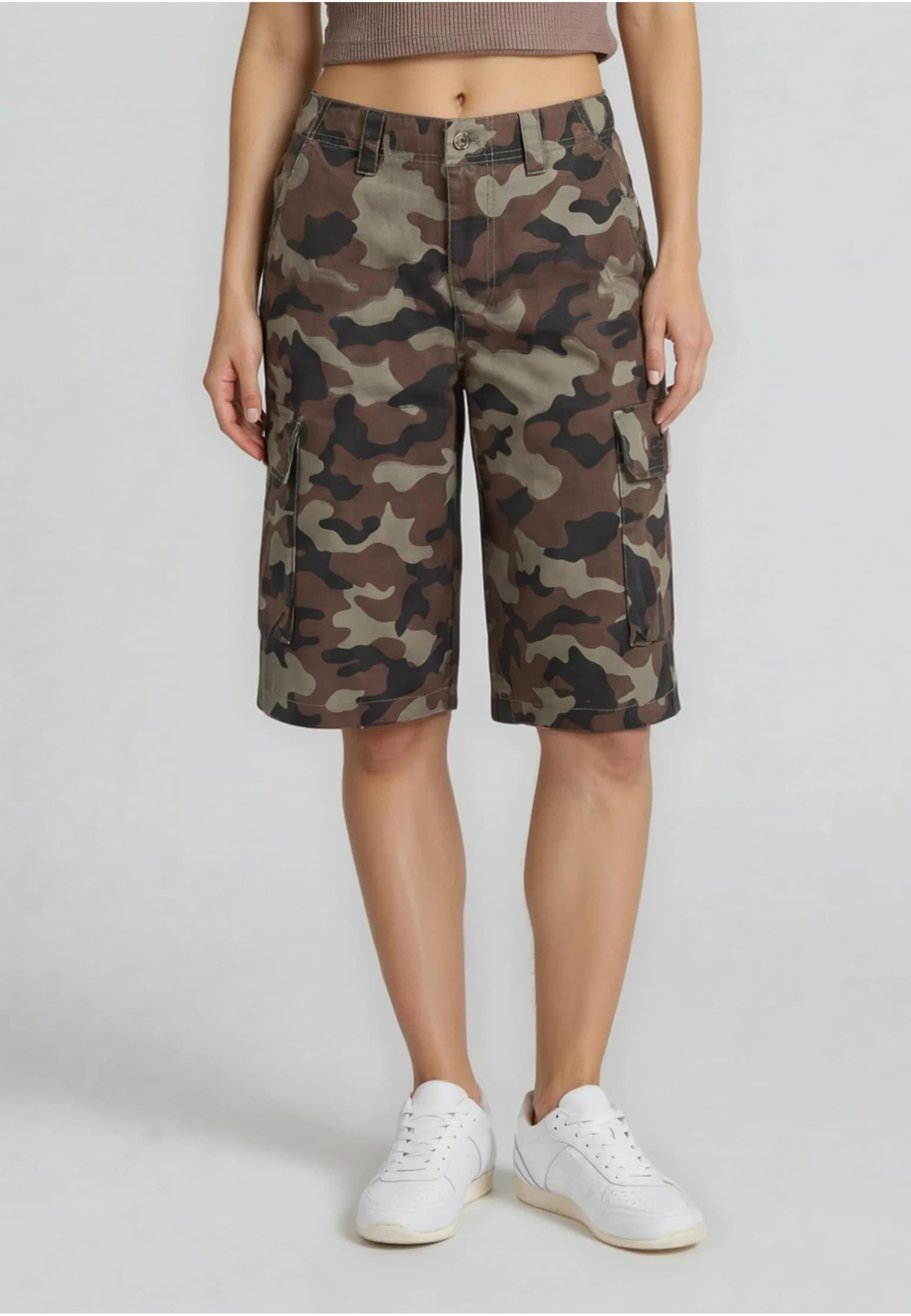 Karl Kani Signature Camo Cargo Baggy Short