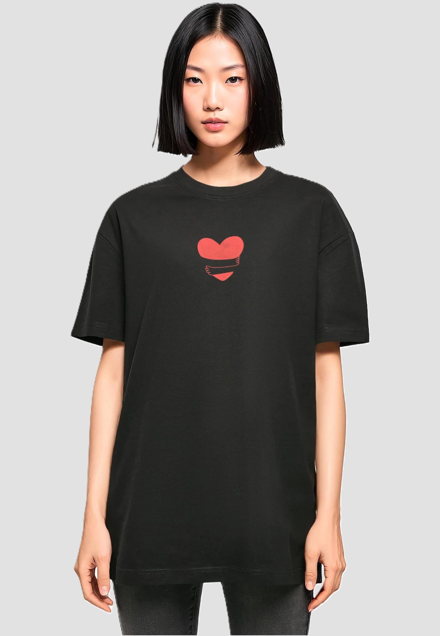 Merchcode Ladies Hugs & Love - Heart Hug Oversized Boyfriend Tee