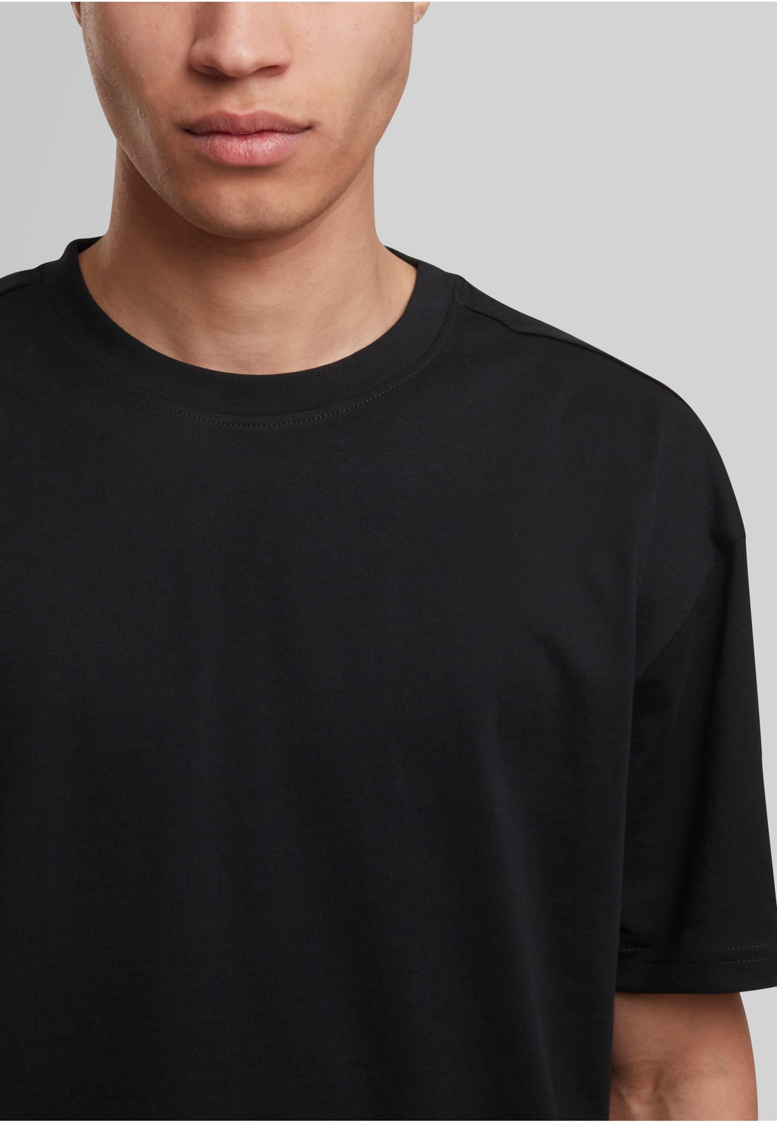 Urban Classics Cotton Loose Tee – Bild 4