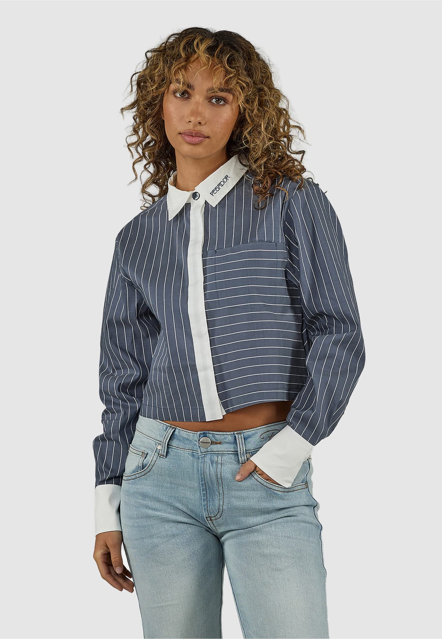 PEGADOR Bojnice Cropped Shirt