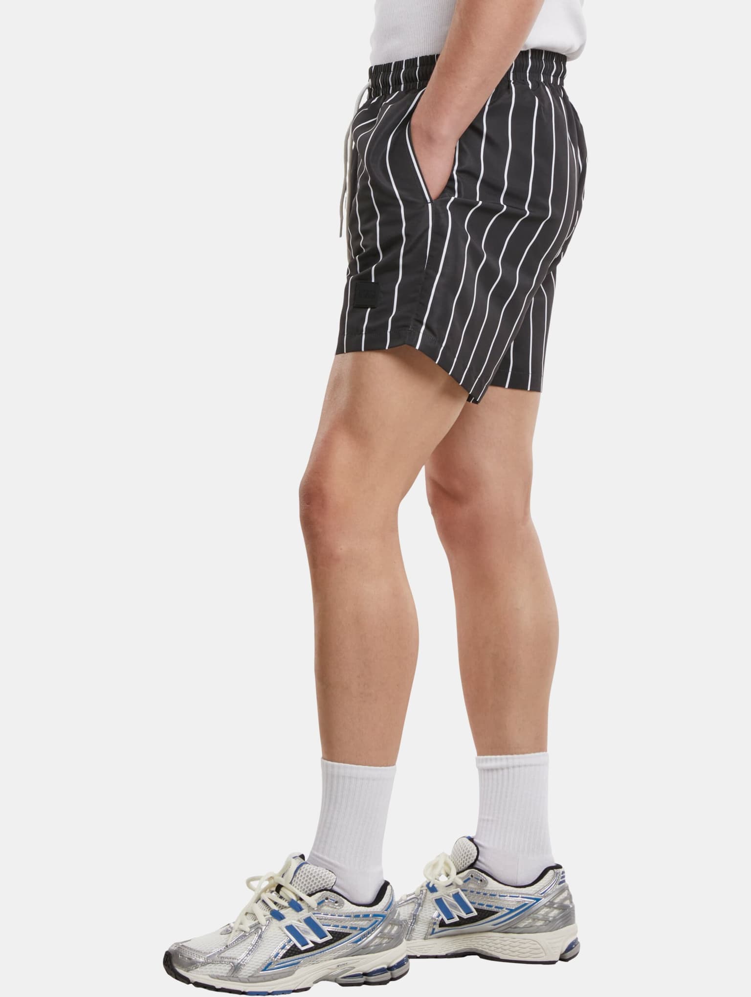 Urban Classics Stripe Swim Short – Bild 3