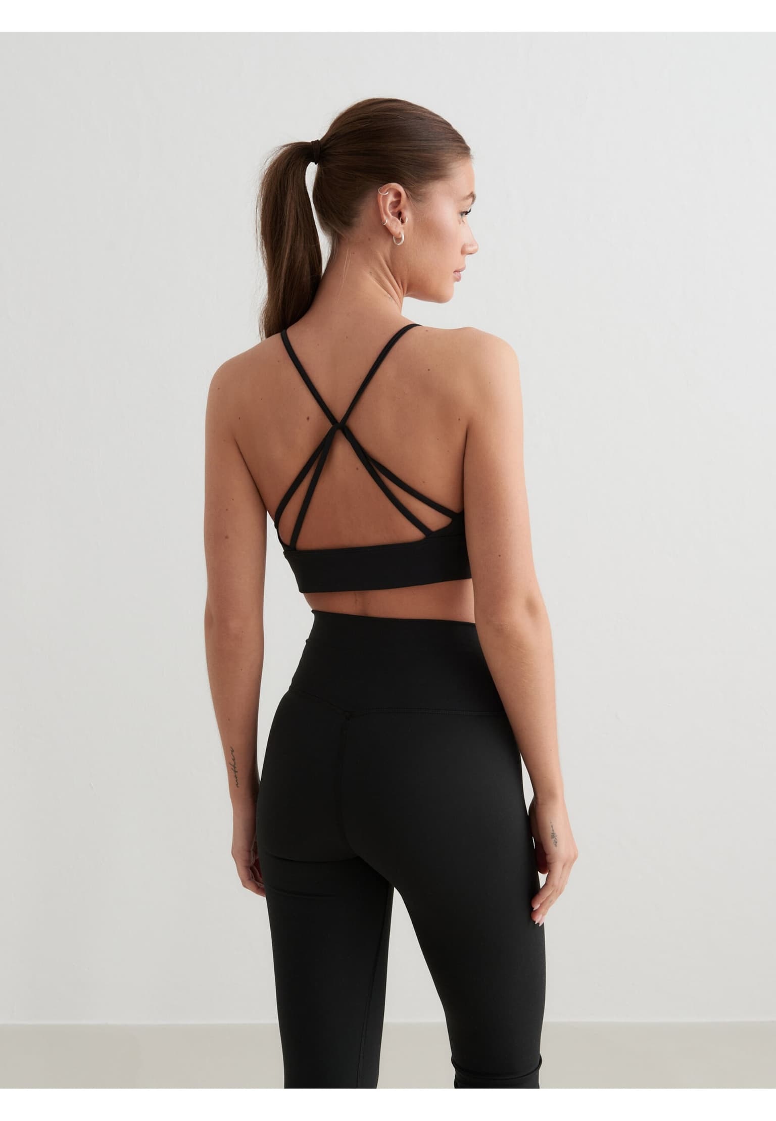 aimn Strap Bra – Bild 3