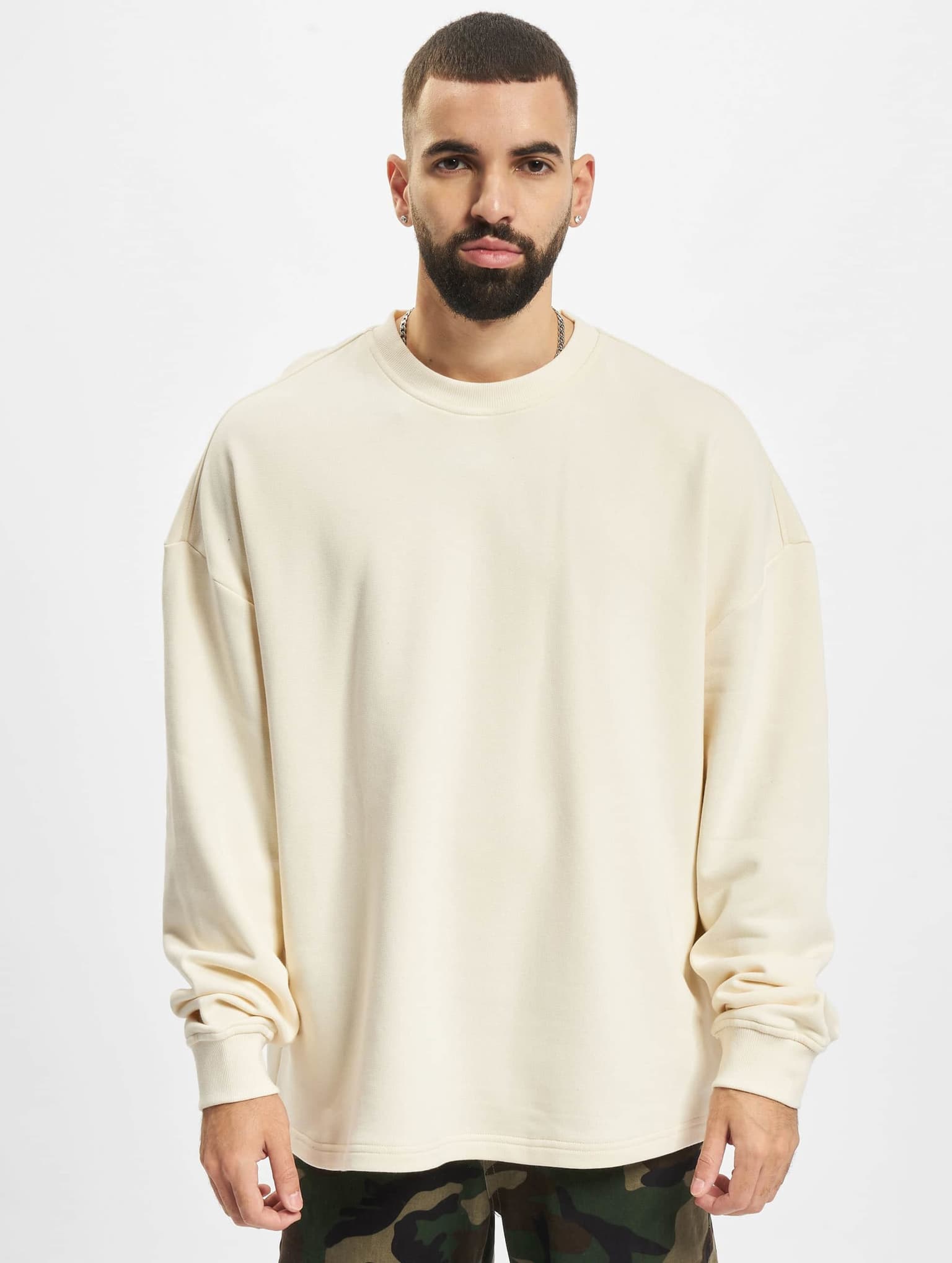 Urban Classics Essentials Oversized Boxy Crew – Bild 3