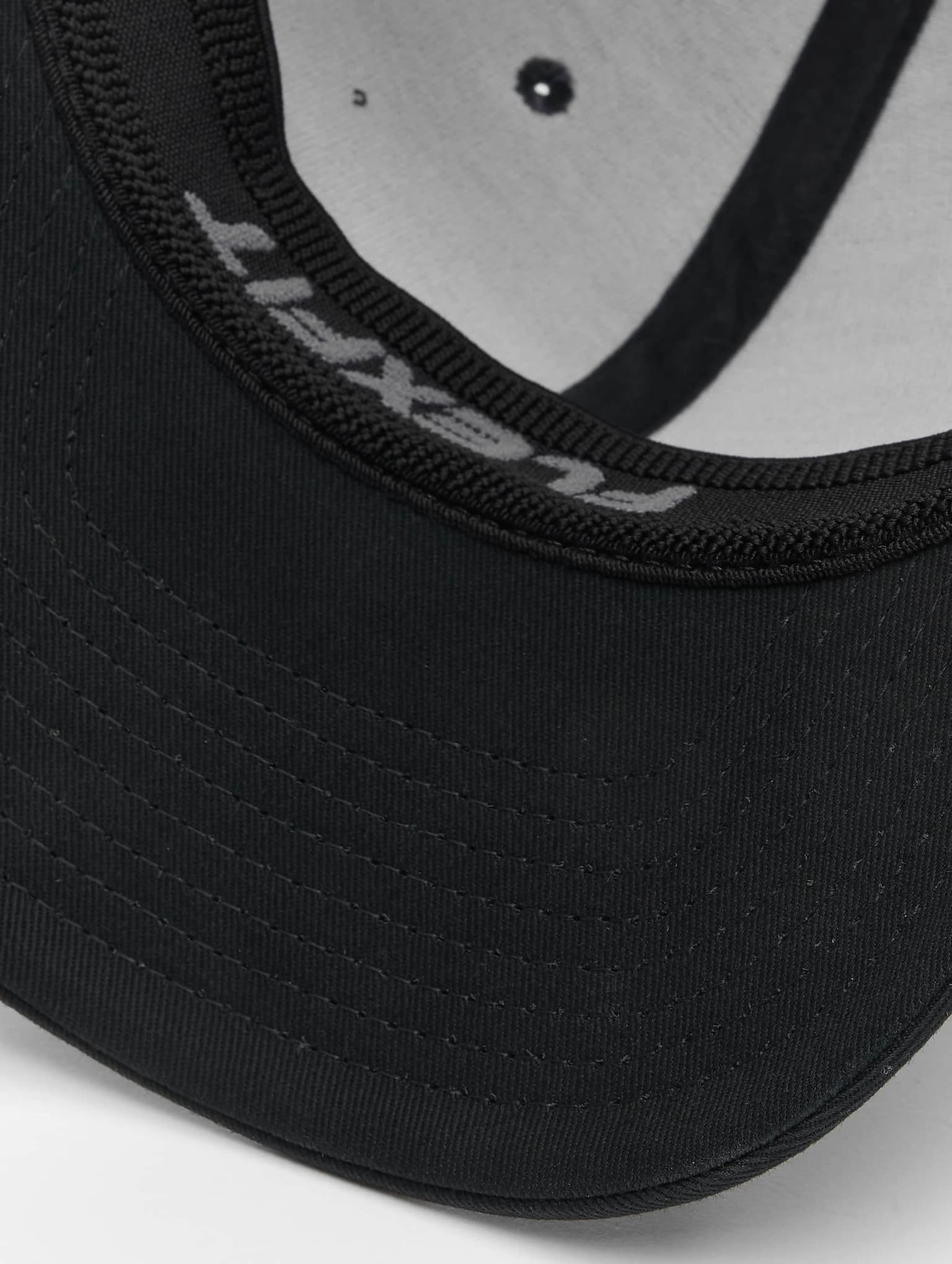Flexfit Trucker Essentials Mesh – Bild 3