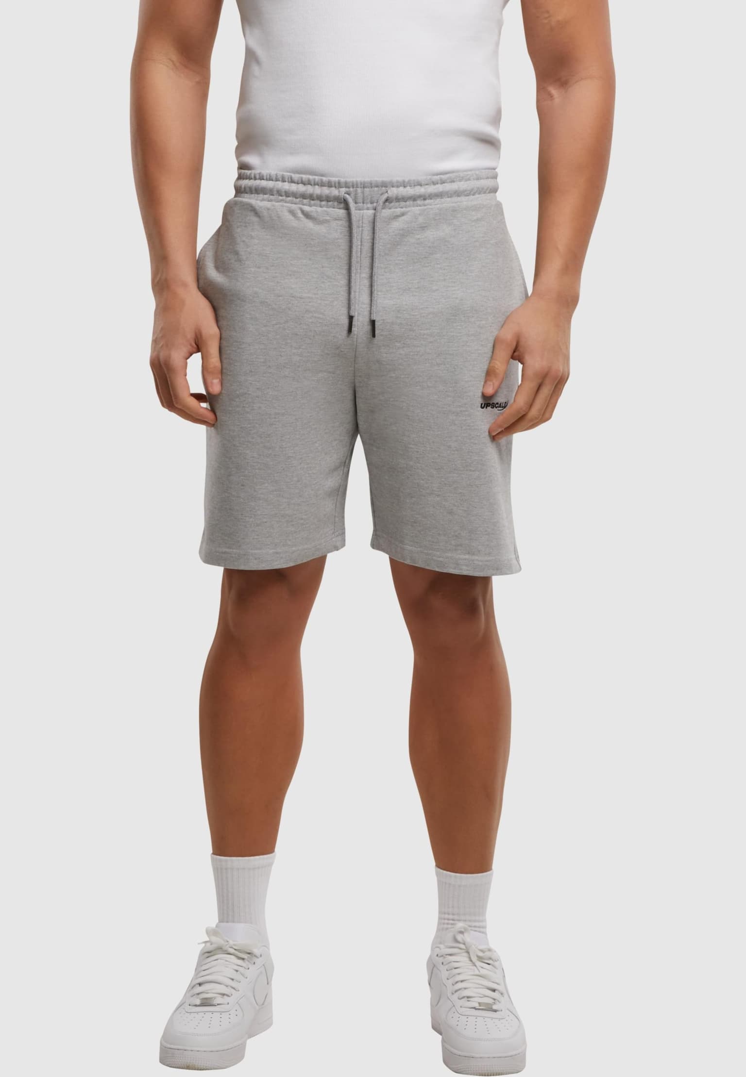 Mister Tee Upscale Core EMB Heavy Sweatshorts – Bild 3