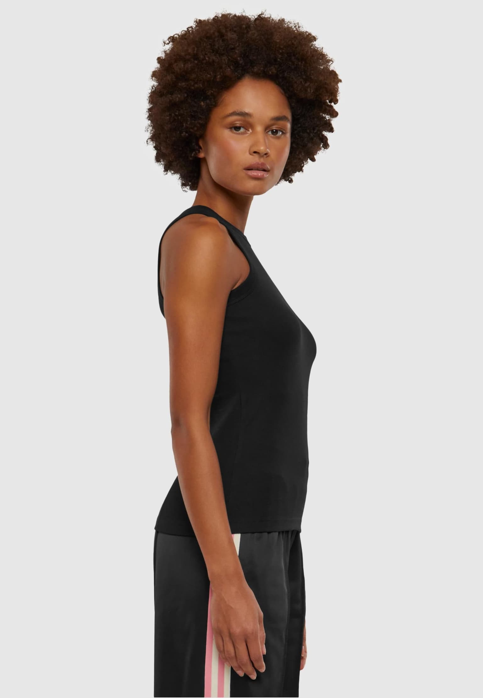 Urban Classics Ladies Racer Back Rib Top – Bild 4