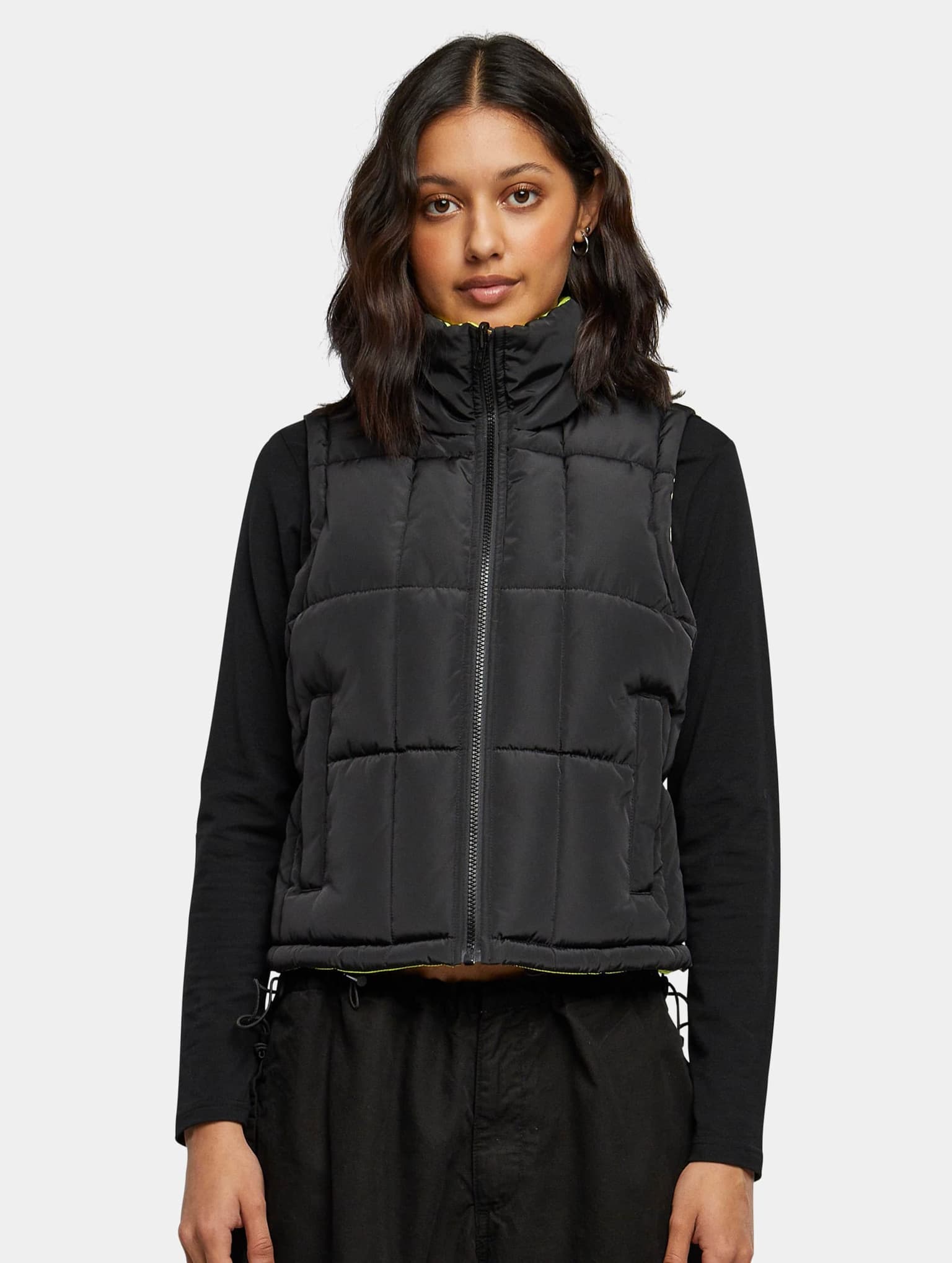 Urban Classics Ladies Reversible Cropped Puffer Vest – Bild 3